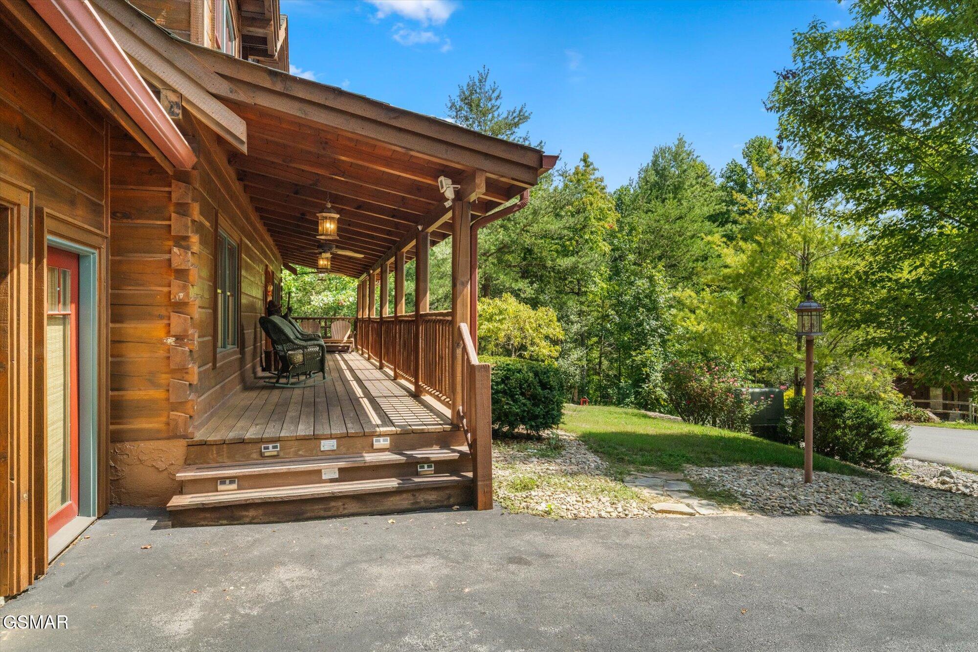 2746 Cedar Falls Way