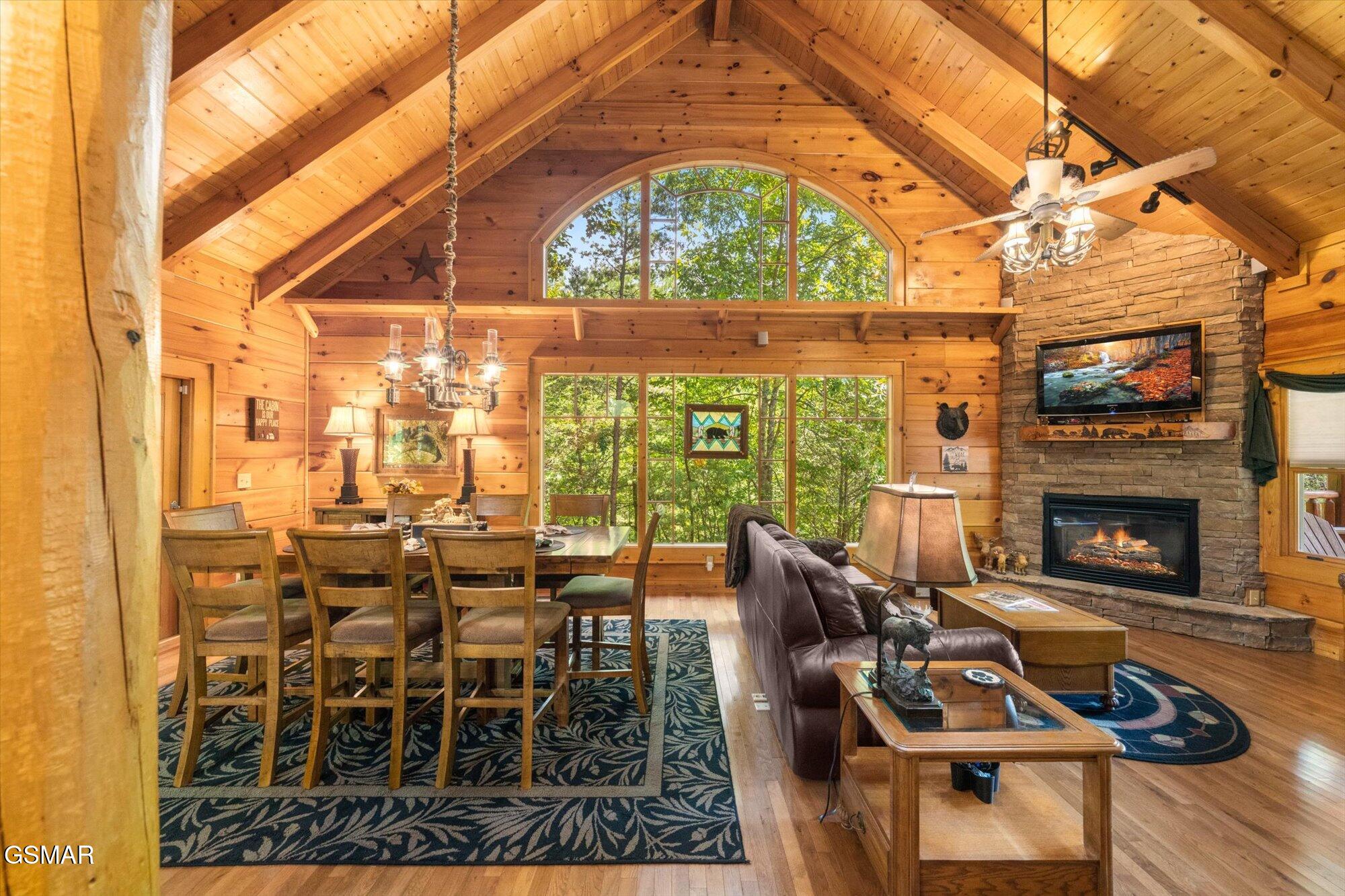 2746 Cedar Falls Way