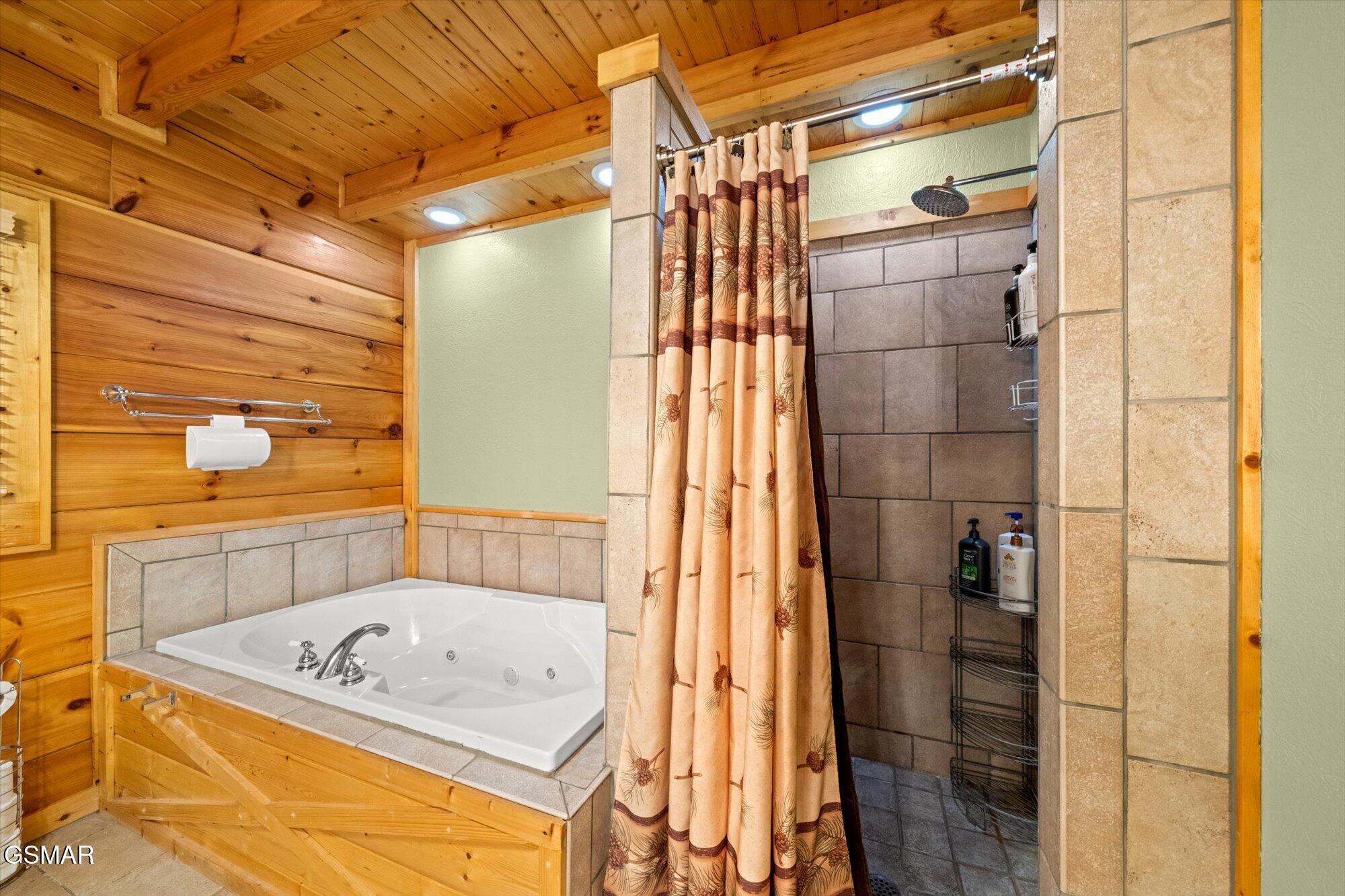 2746 Cedar Falls Way