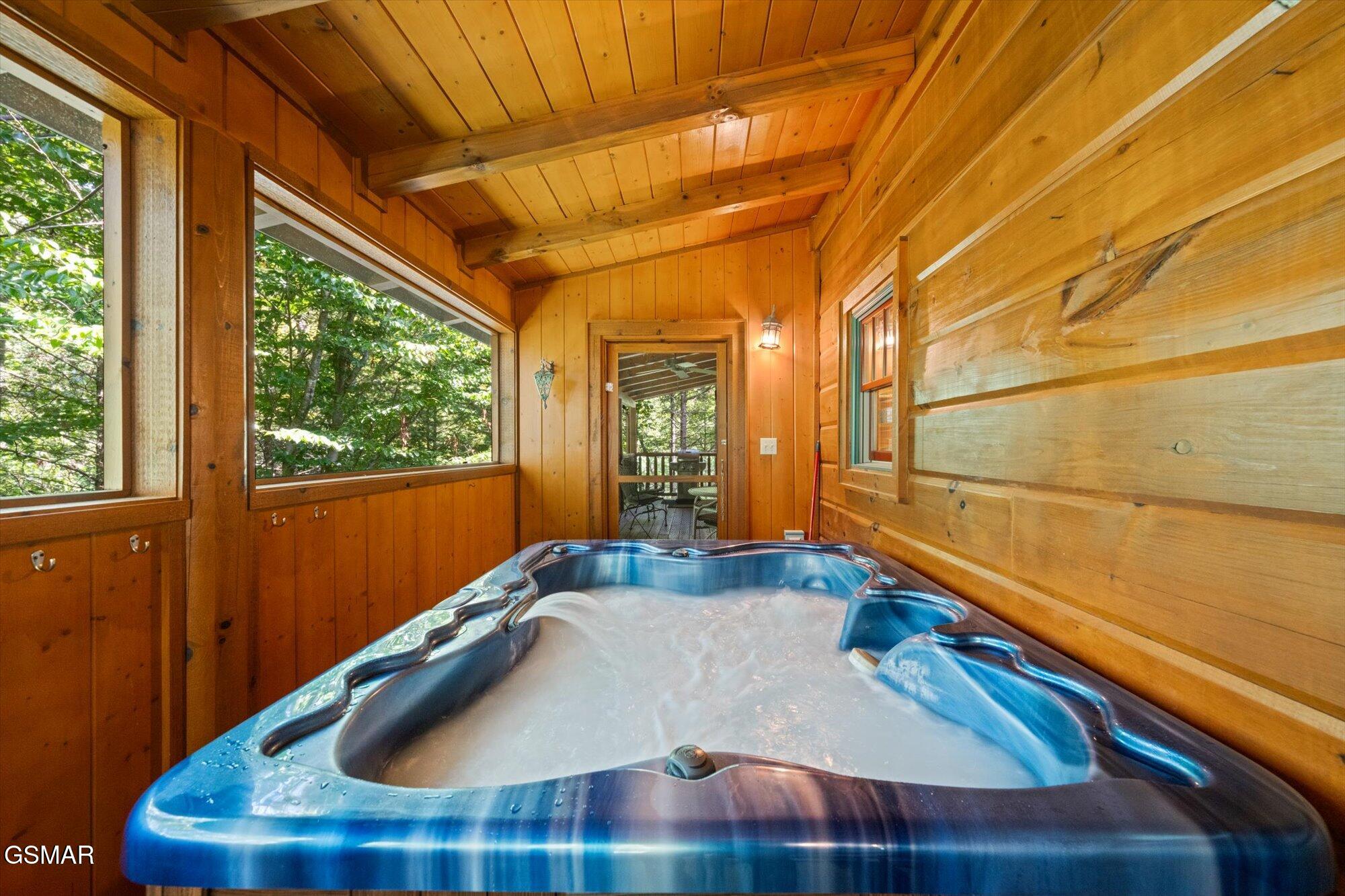 2746 Cedar Falls Way