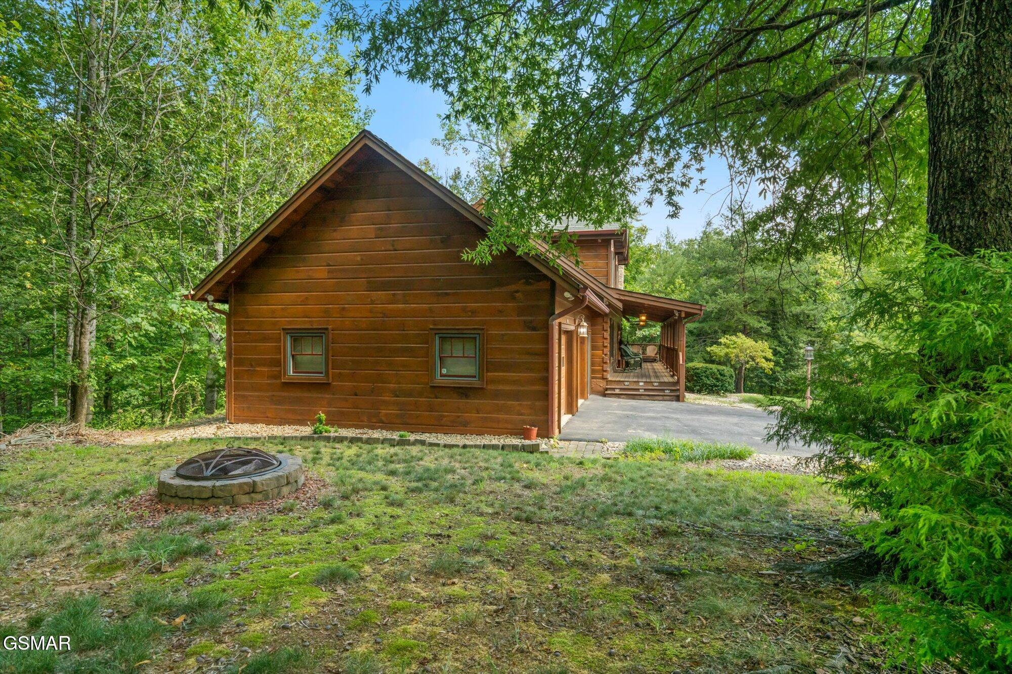 2746 Cedar Falls Way