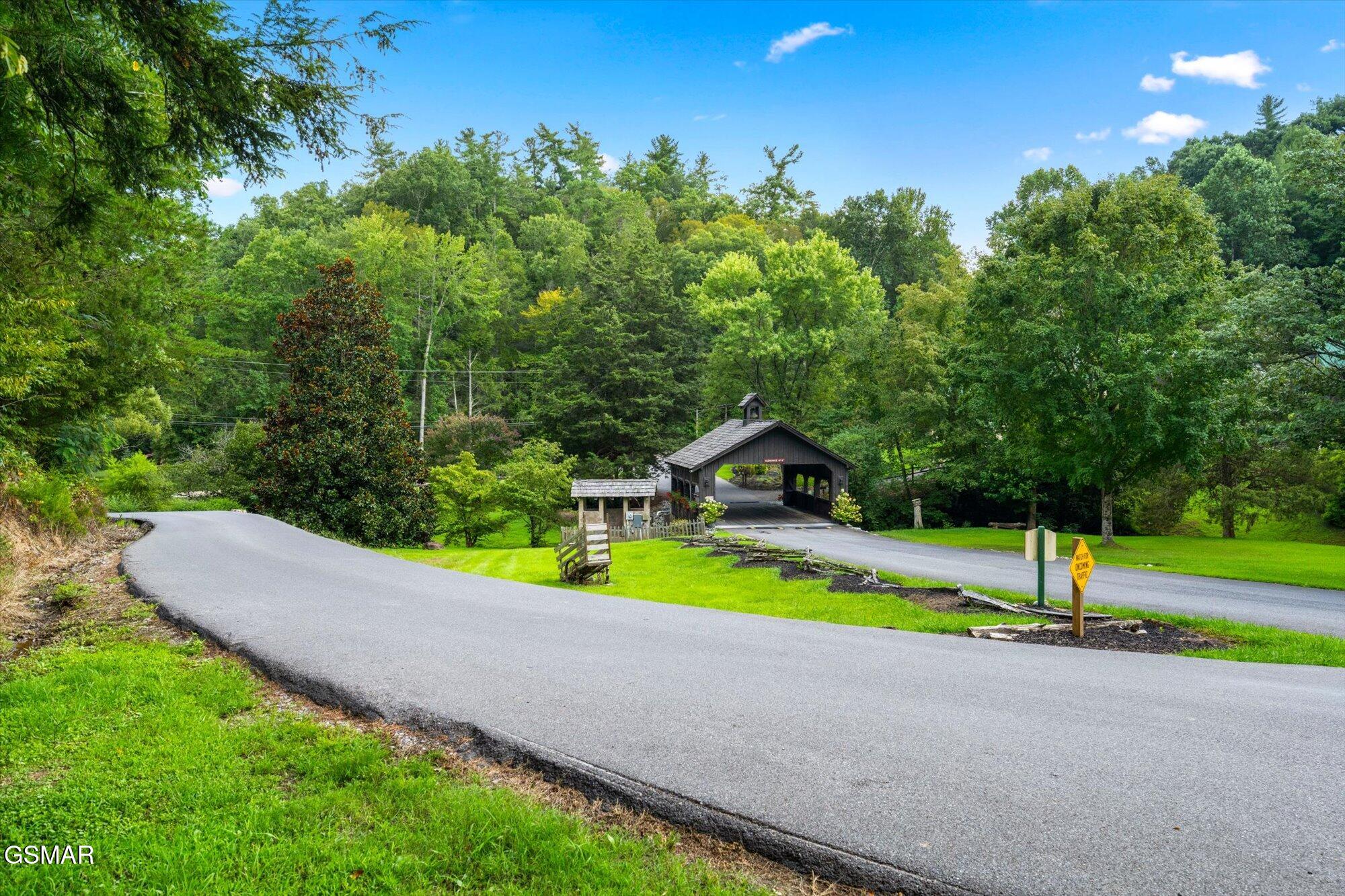 2746 Cedar Falls Way