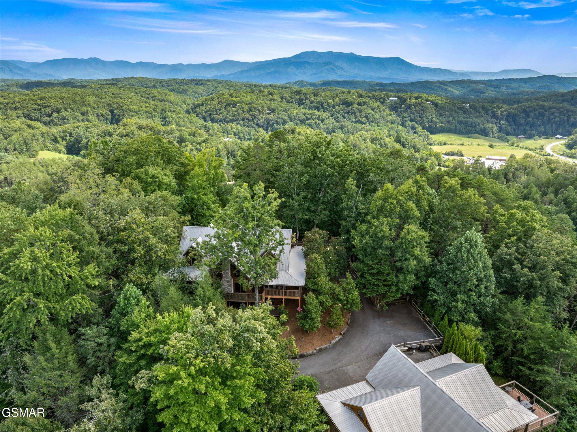 2992 Mountain Memories Way