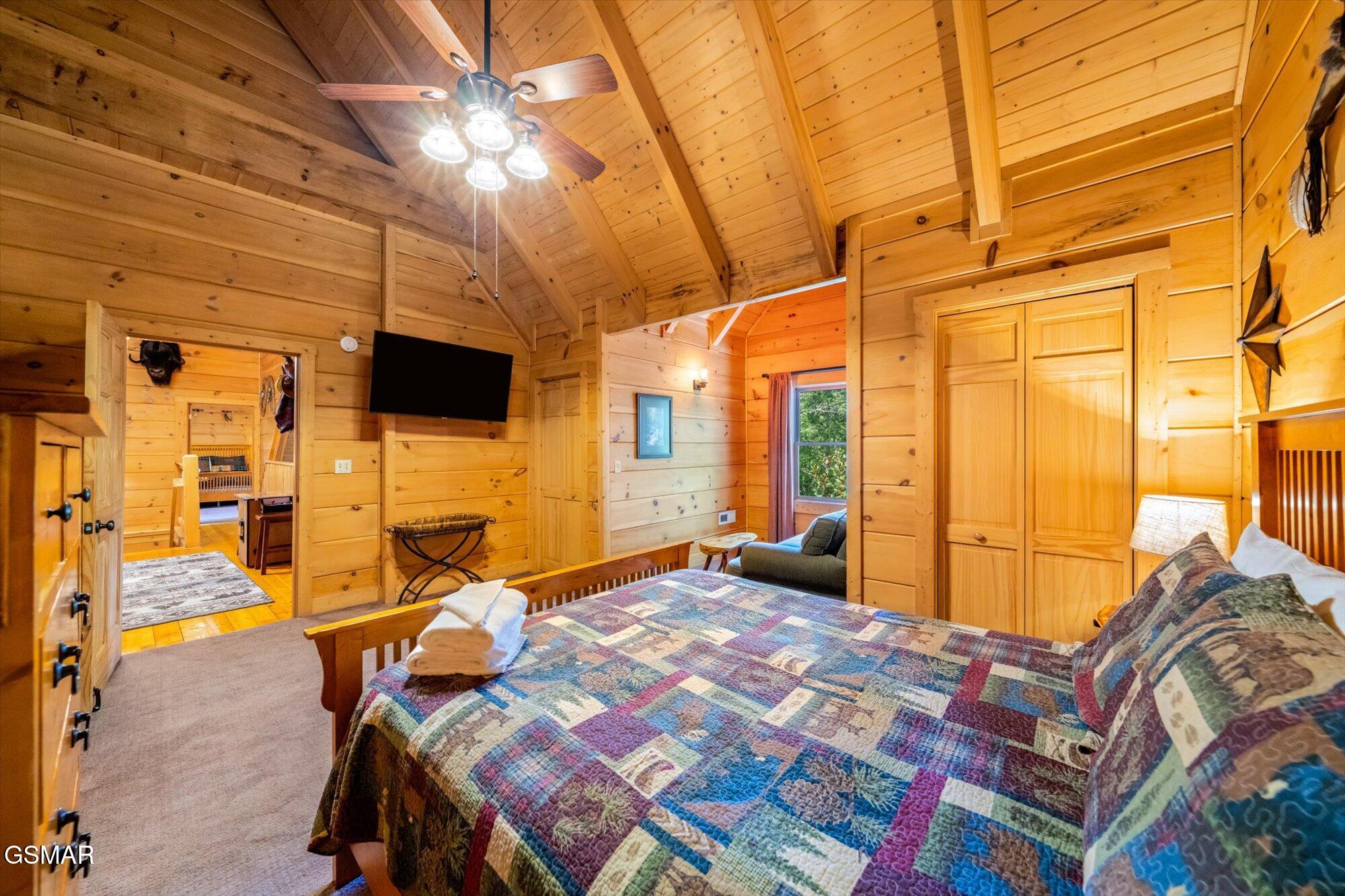 2992 Mountain Memories Way