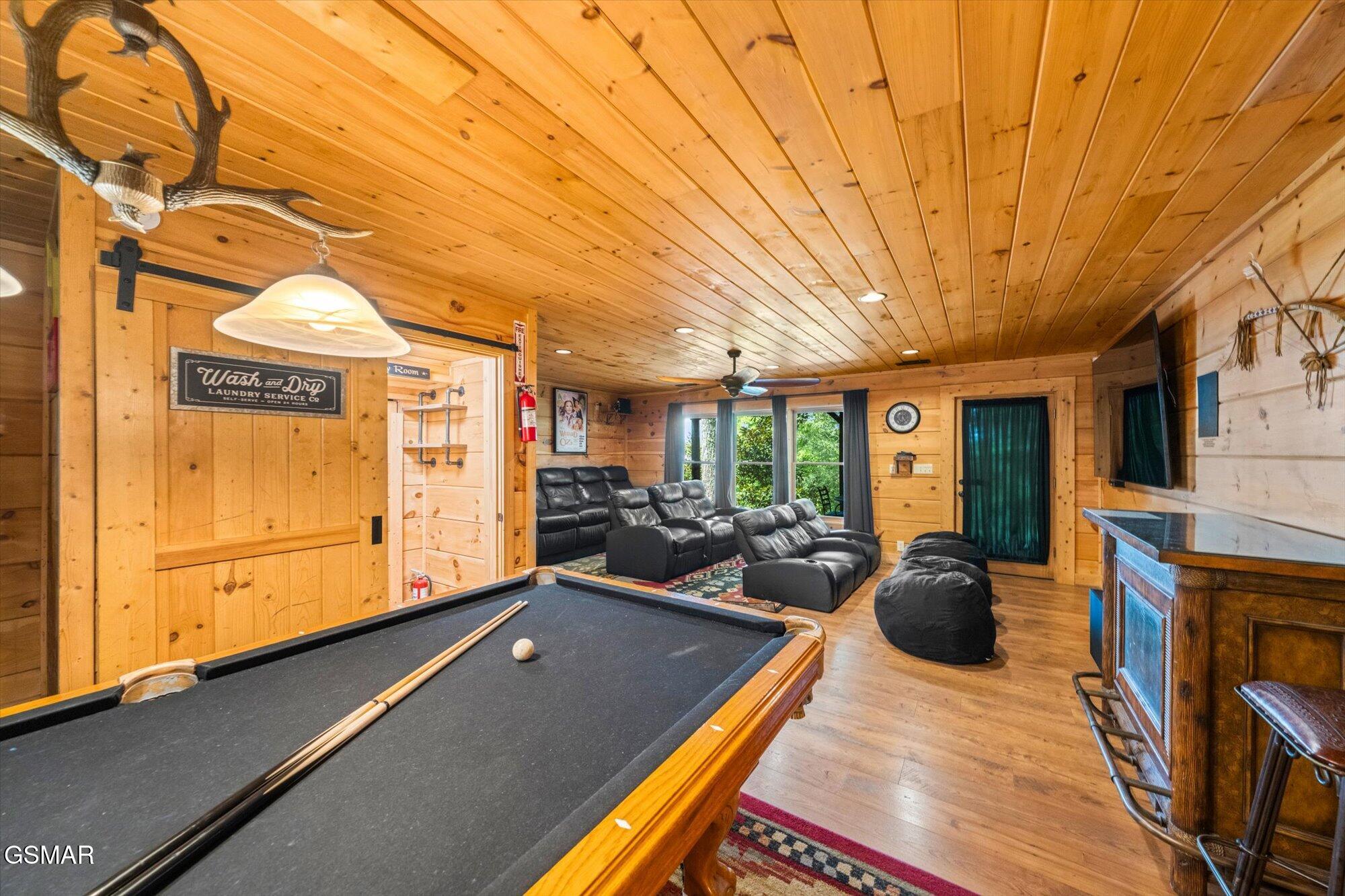 2992 Mountain Memories Way