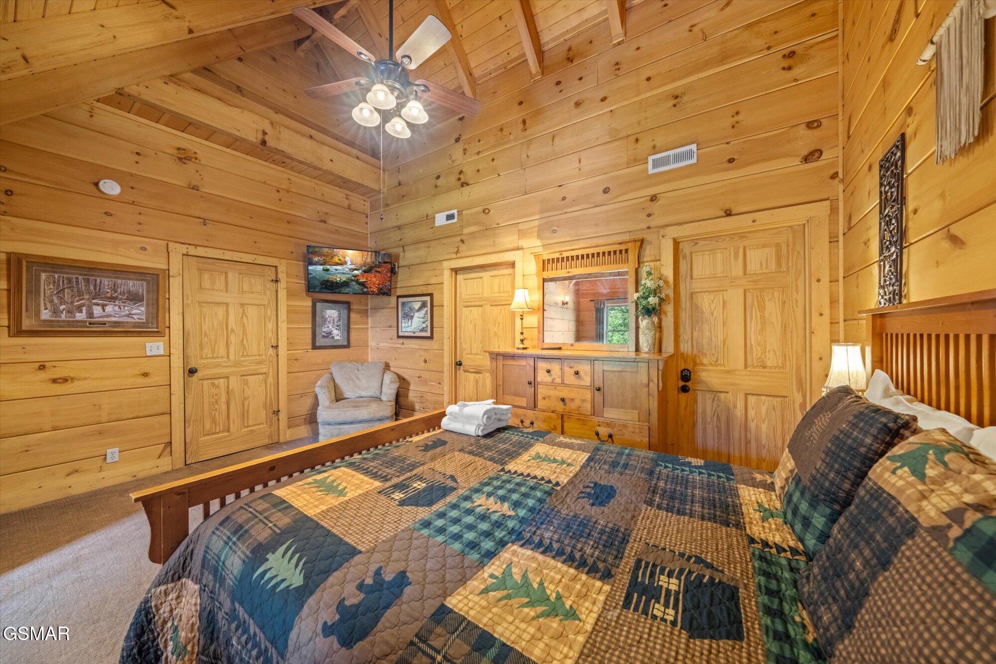 2992 Mountain Memories Way