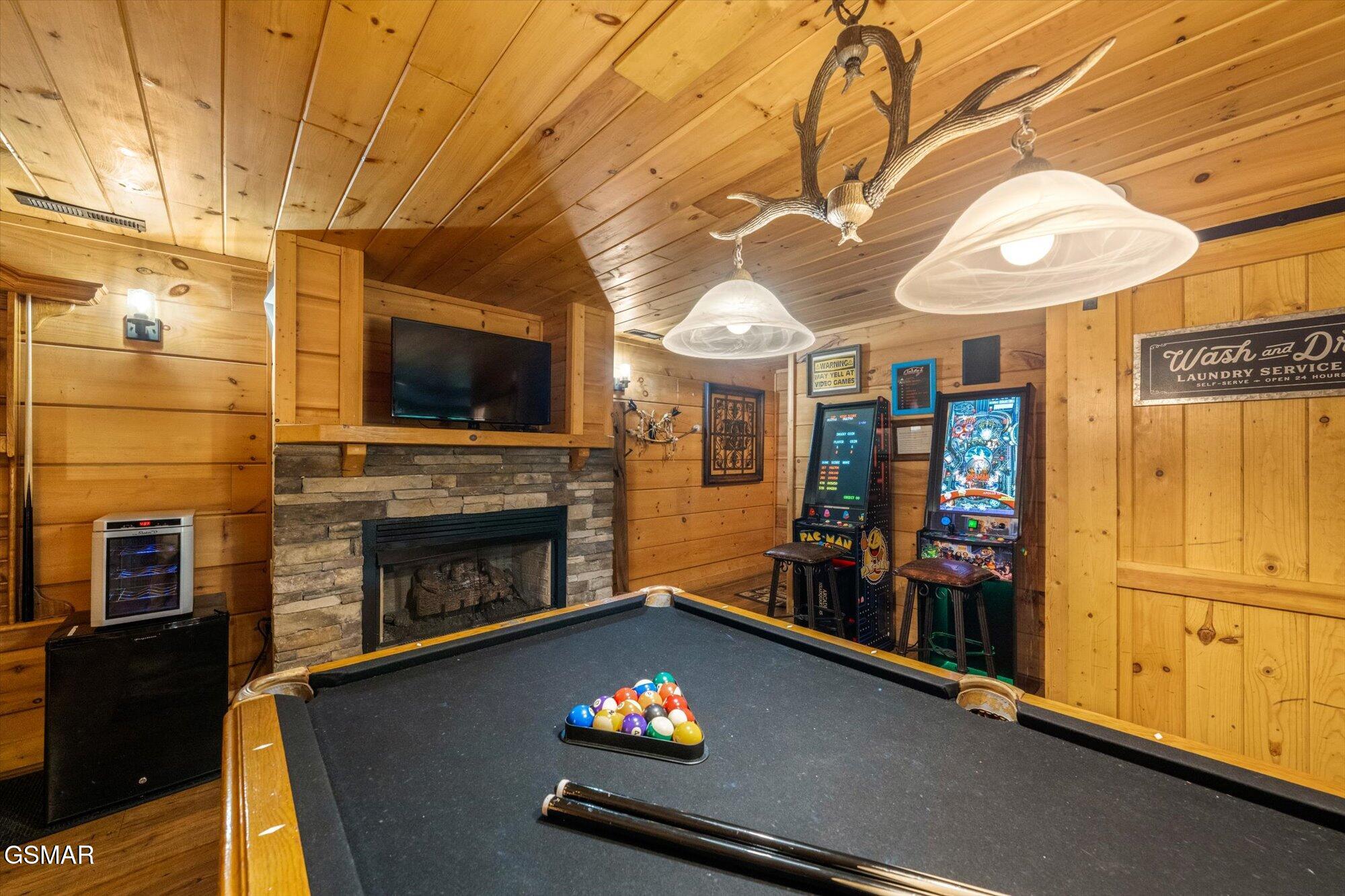 2992 Mountain Memories Way