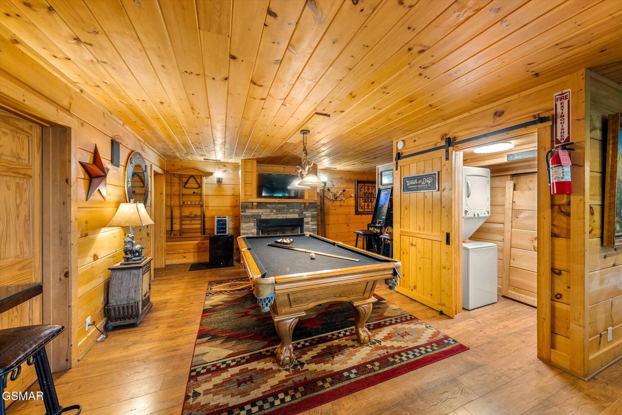 2992 Mountain Memories Way