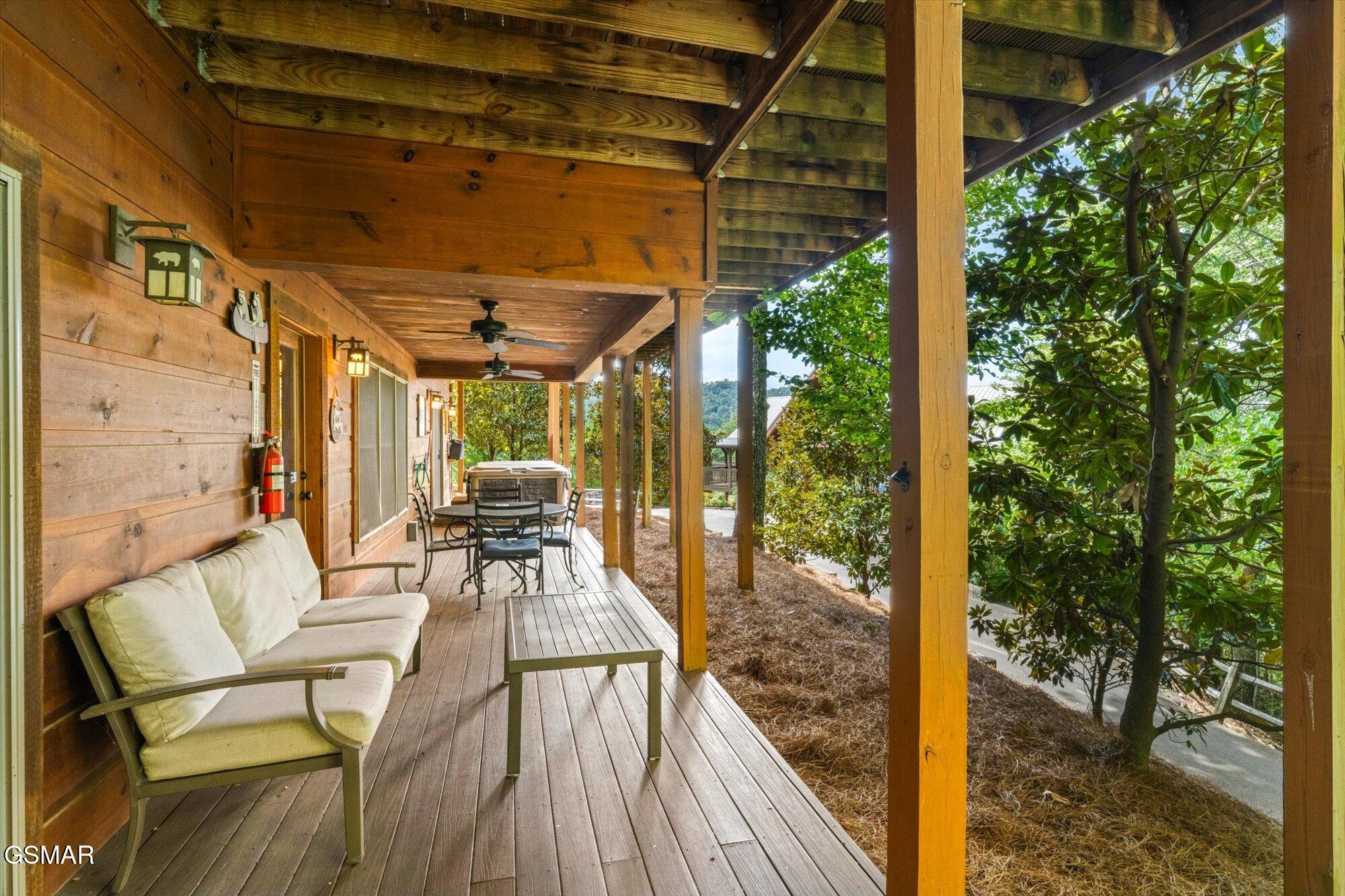 2992 Mountain Memories Way