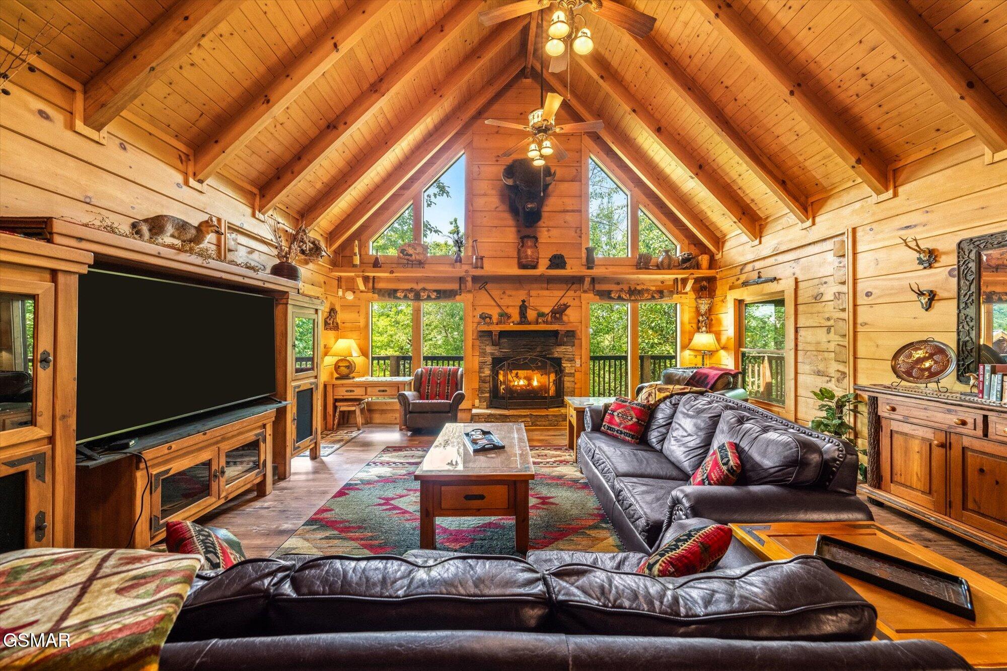 2992 Mountain Memories Way