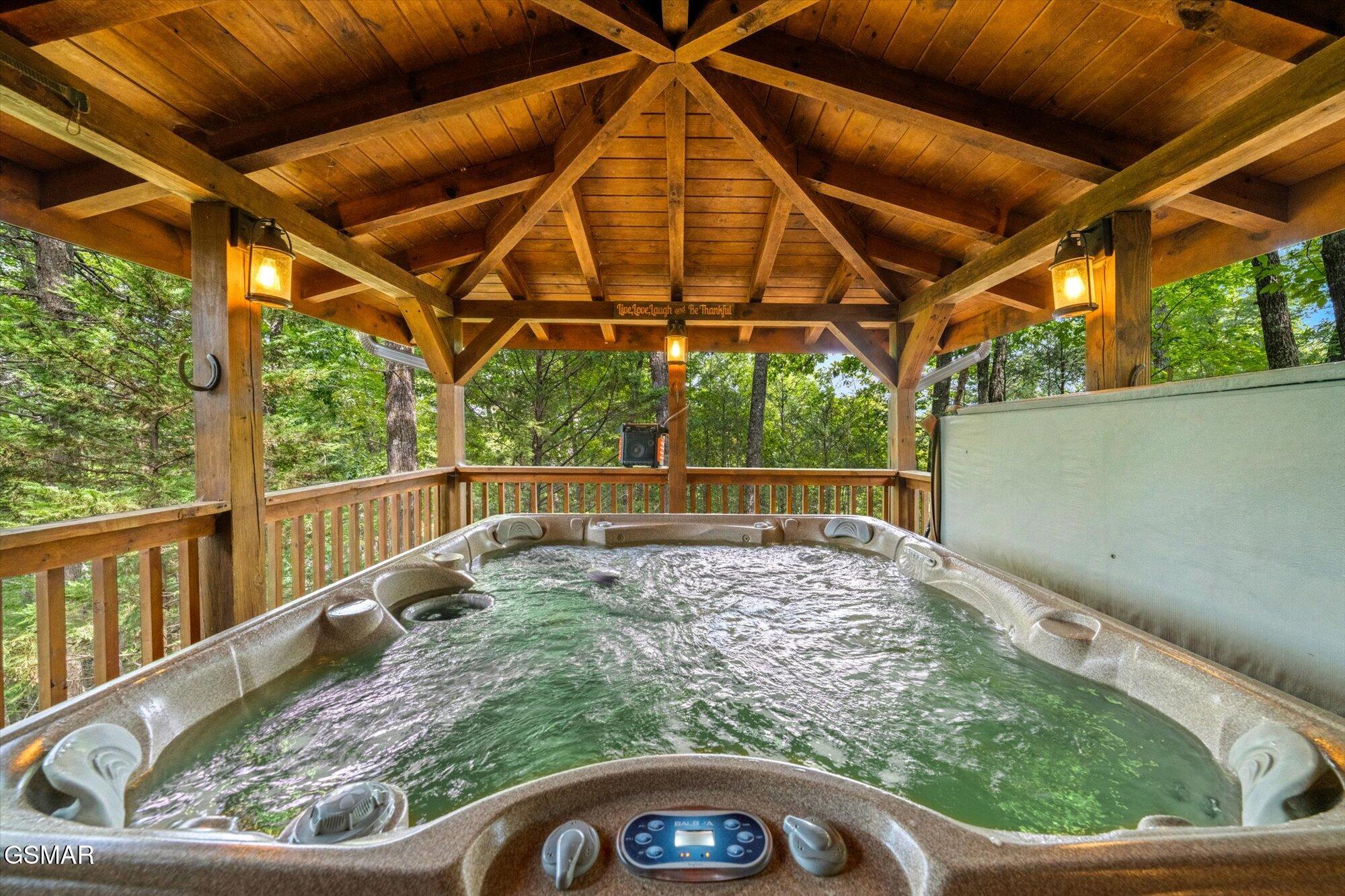 2992 Mountain Memories Way