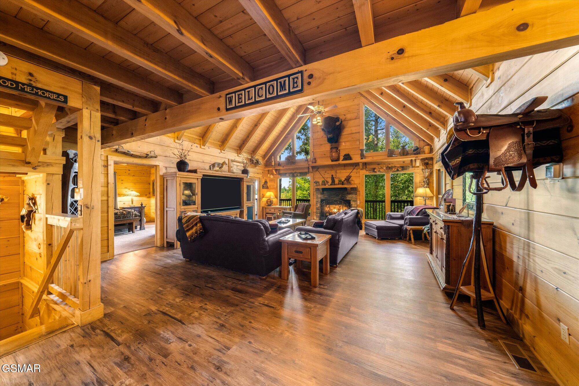 2992 Mountain Memories Way