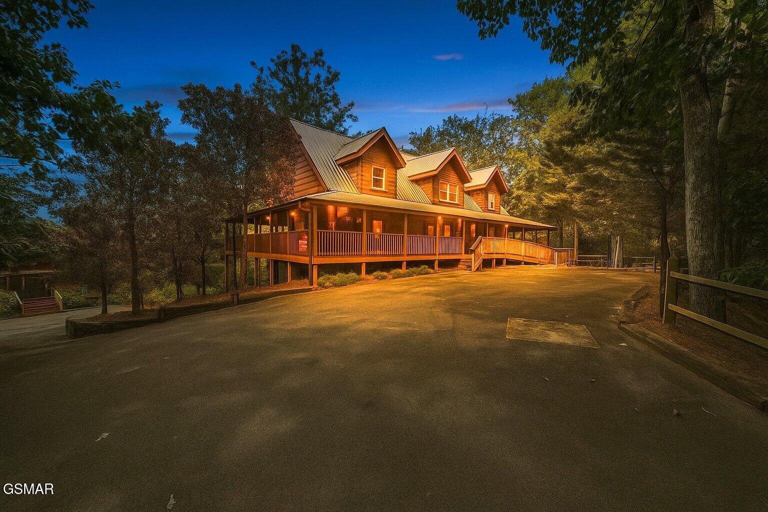 2992 Mountain Memories Way