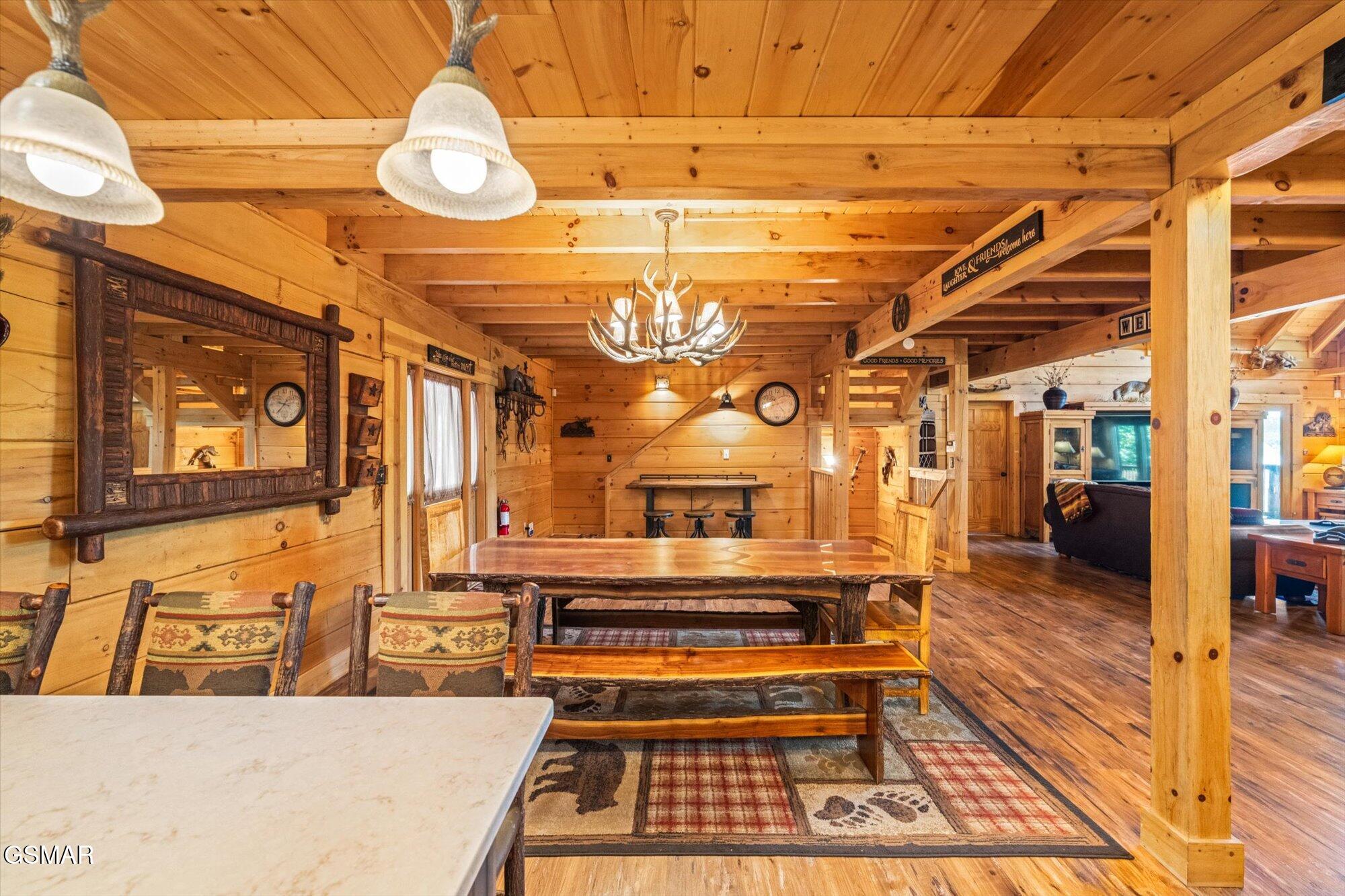 2992 Mountain Memories Way