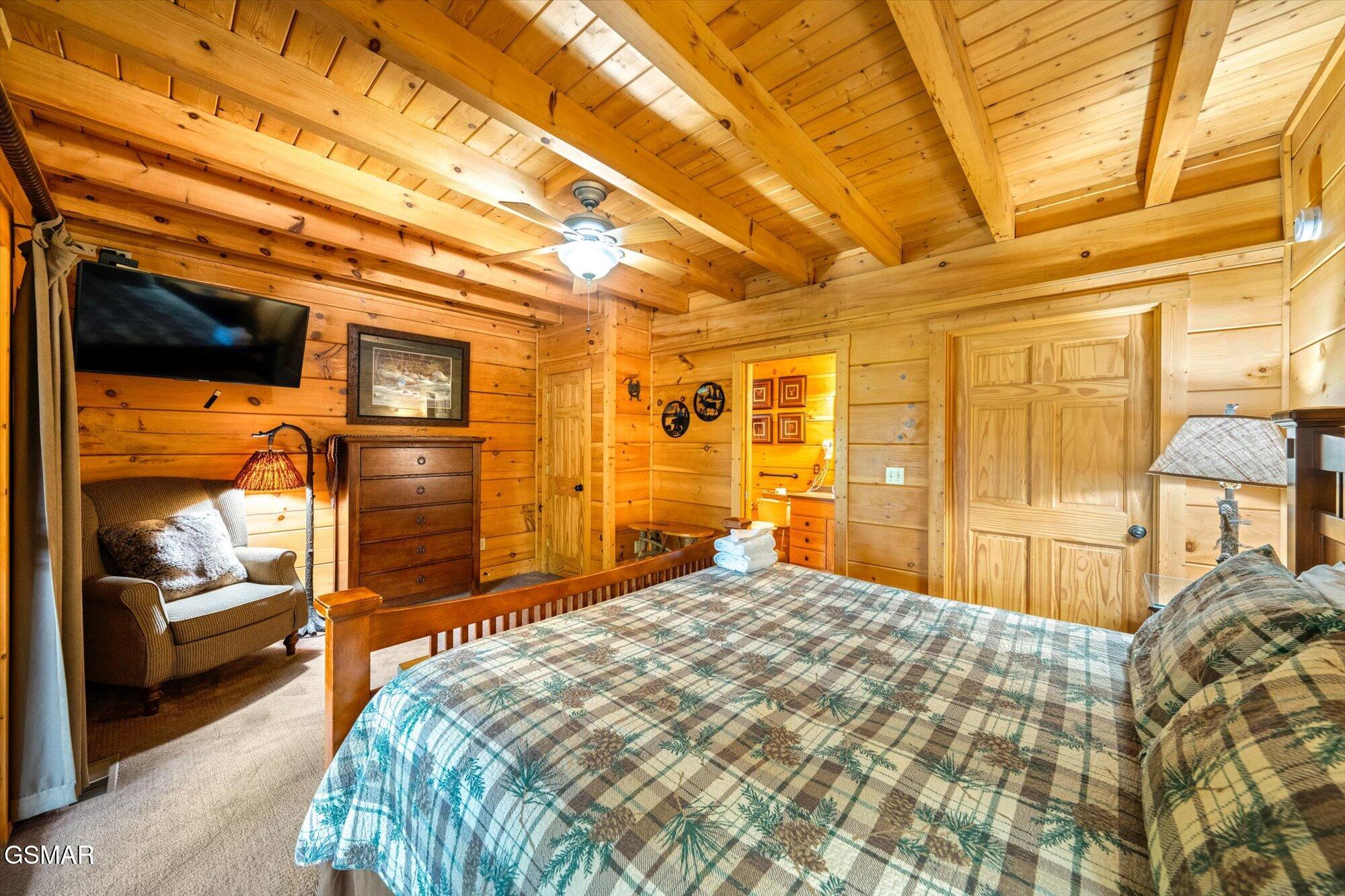 2992 Mountain Memories Way