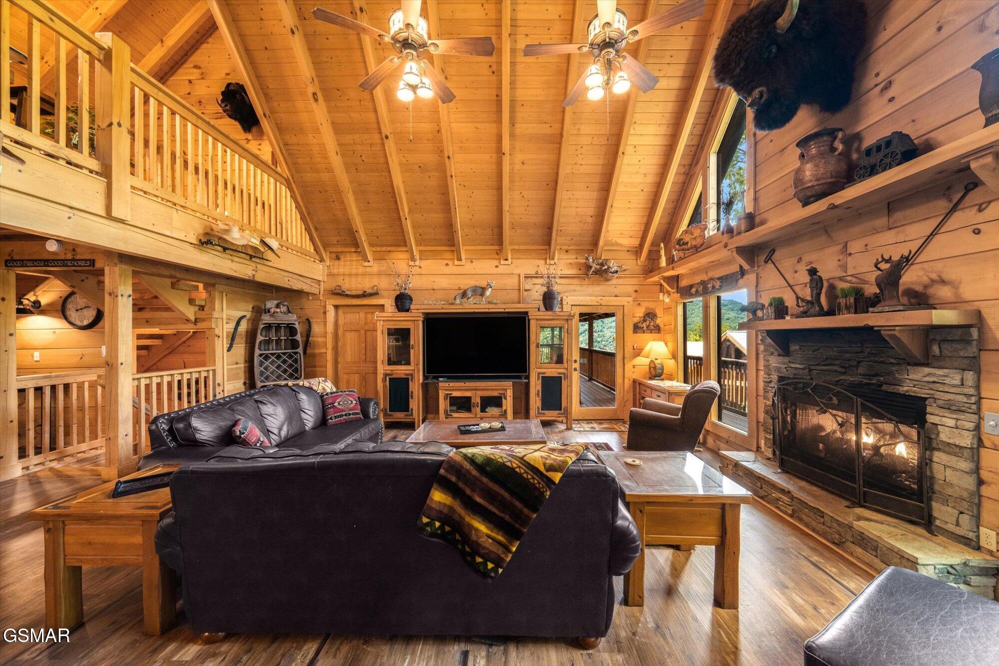 2992 Mountain Memories Way