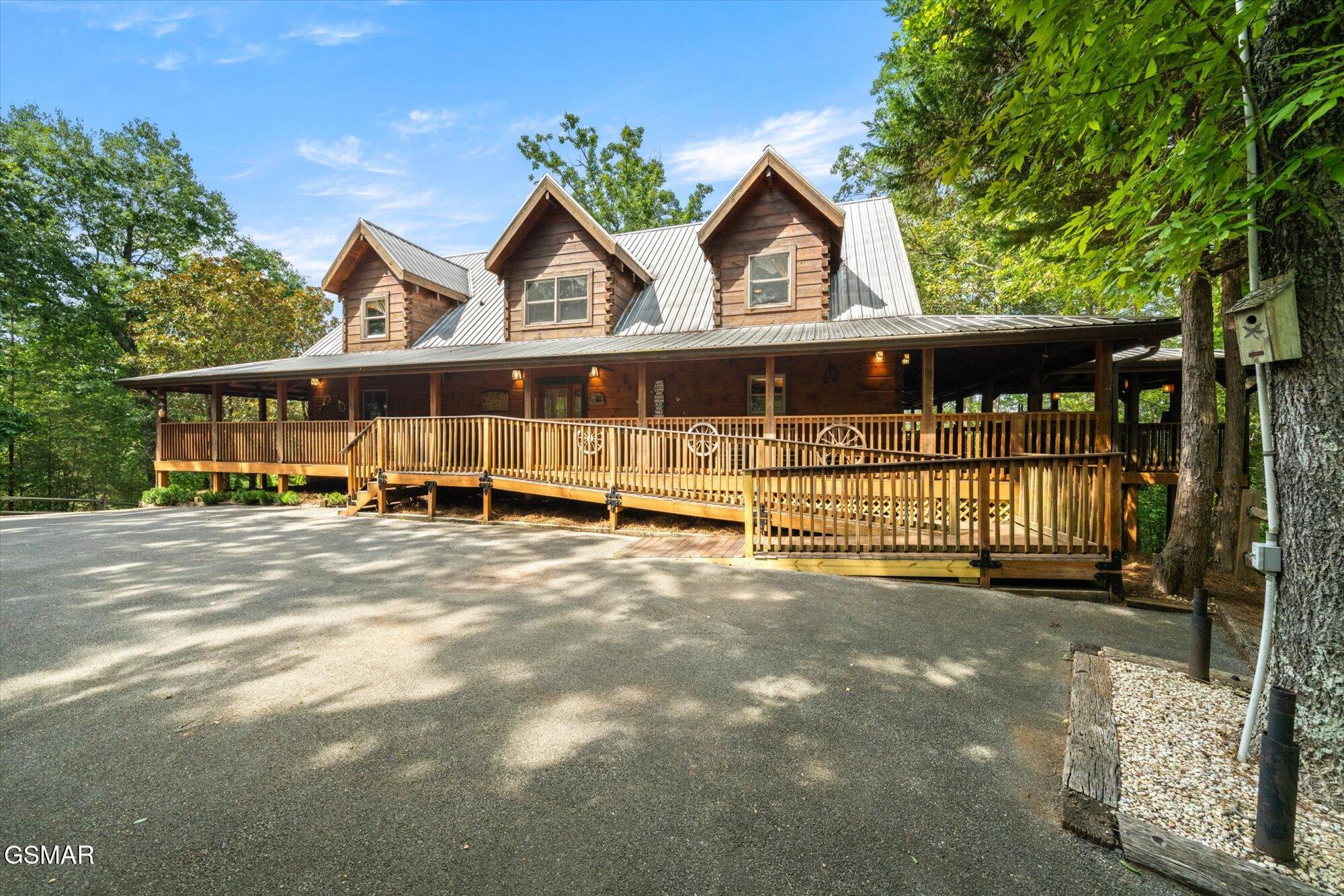 2992 Mountain Memories Way