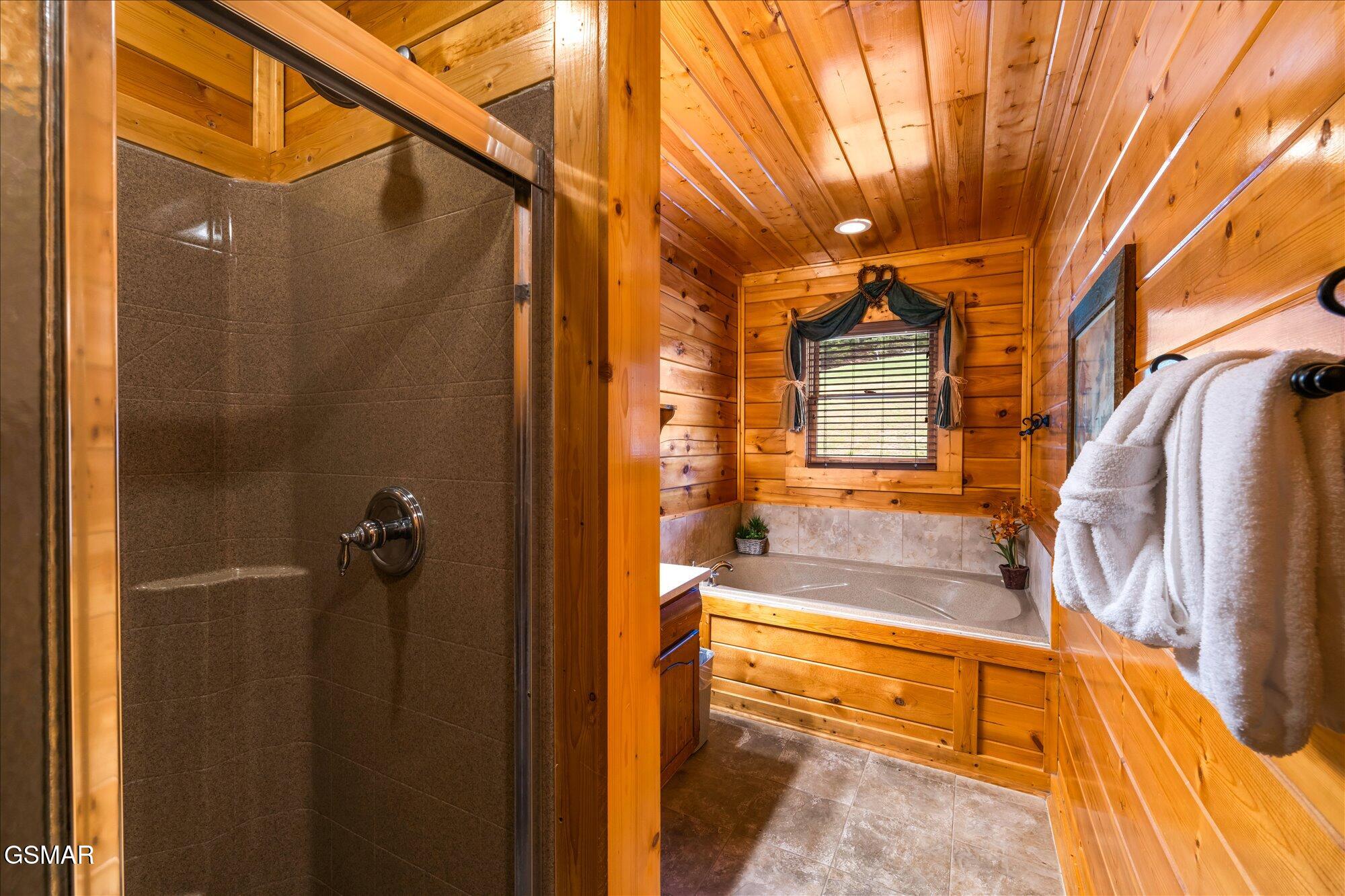 2722 Mountain Preserve Drive