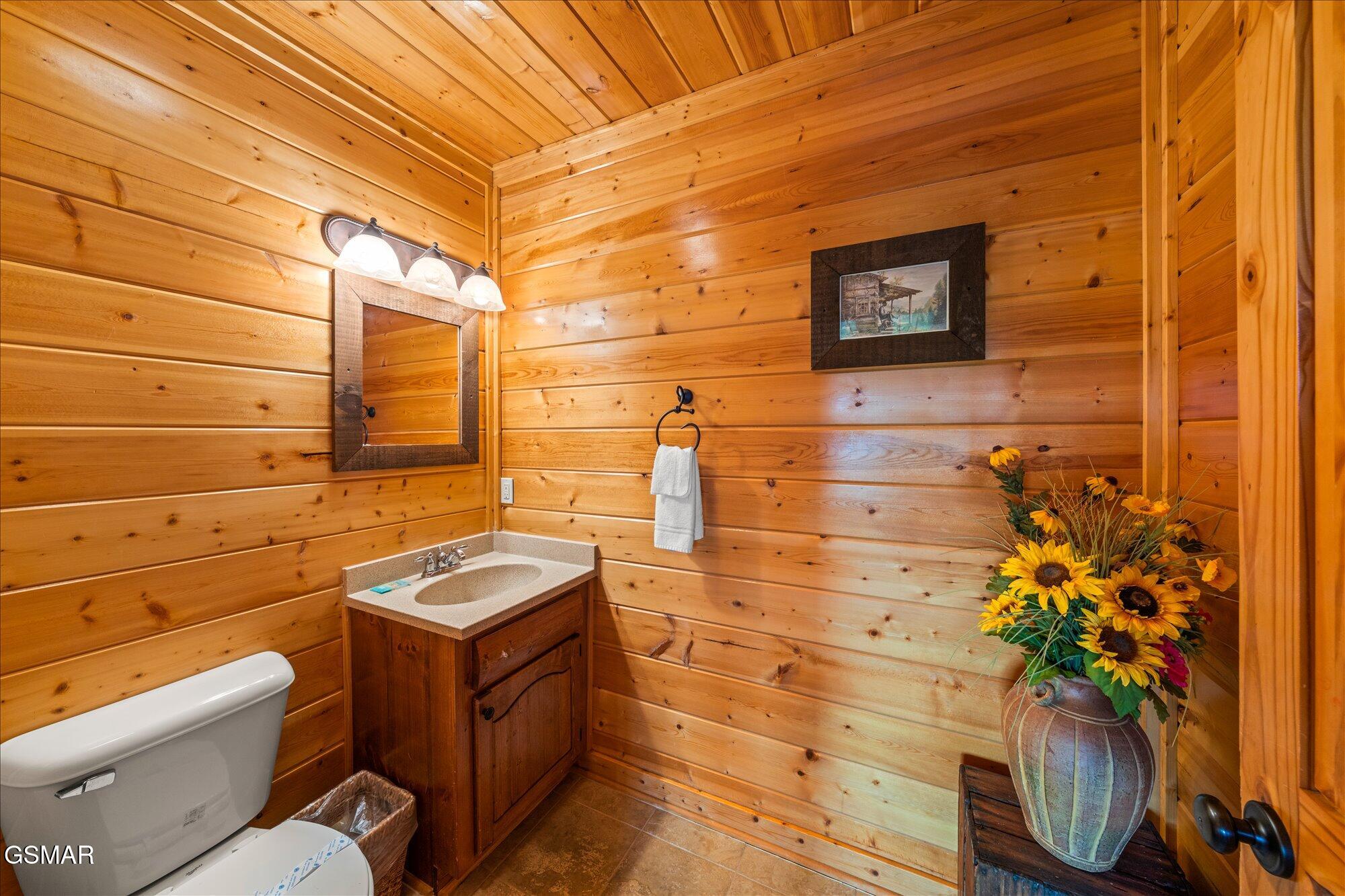 2722 Mountain Preserve Drive