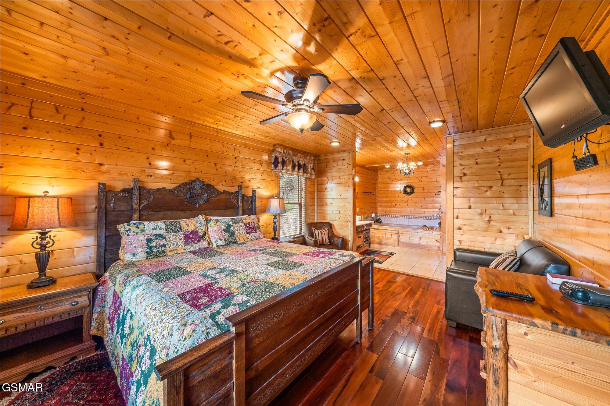 2722 Mountain Preserve Drive