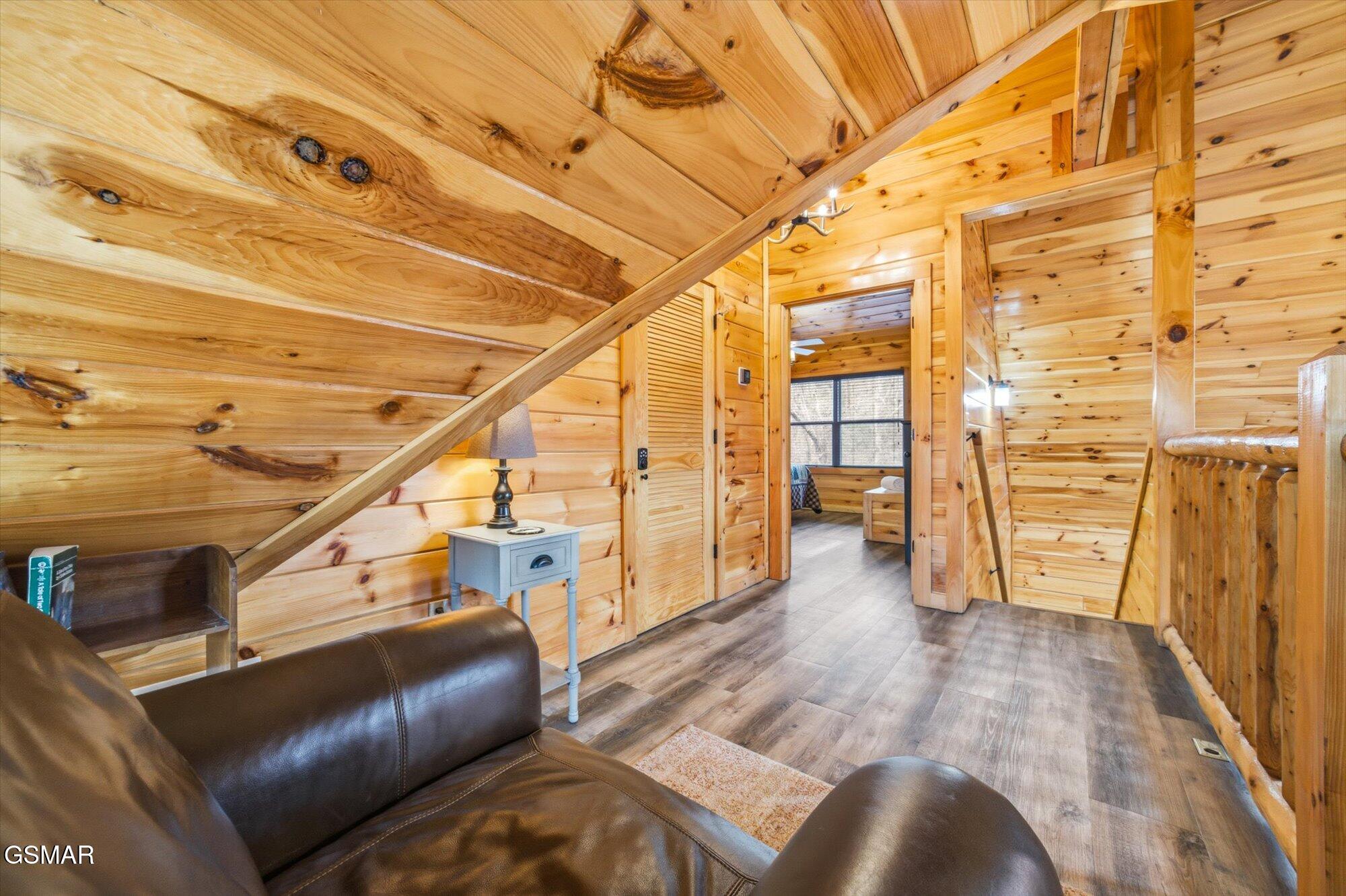 551 Blackberry Ridge Way