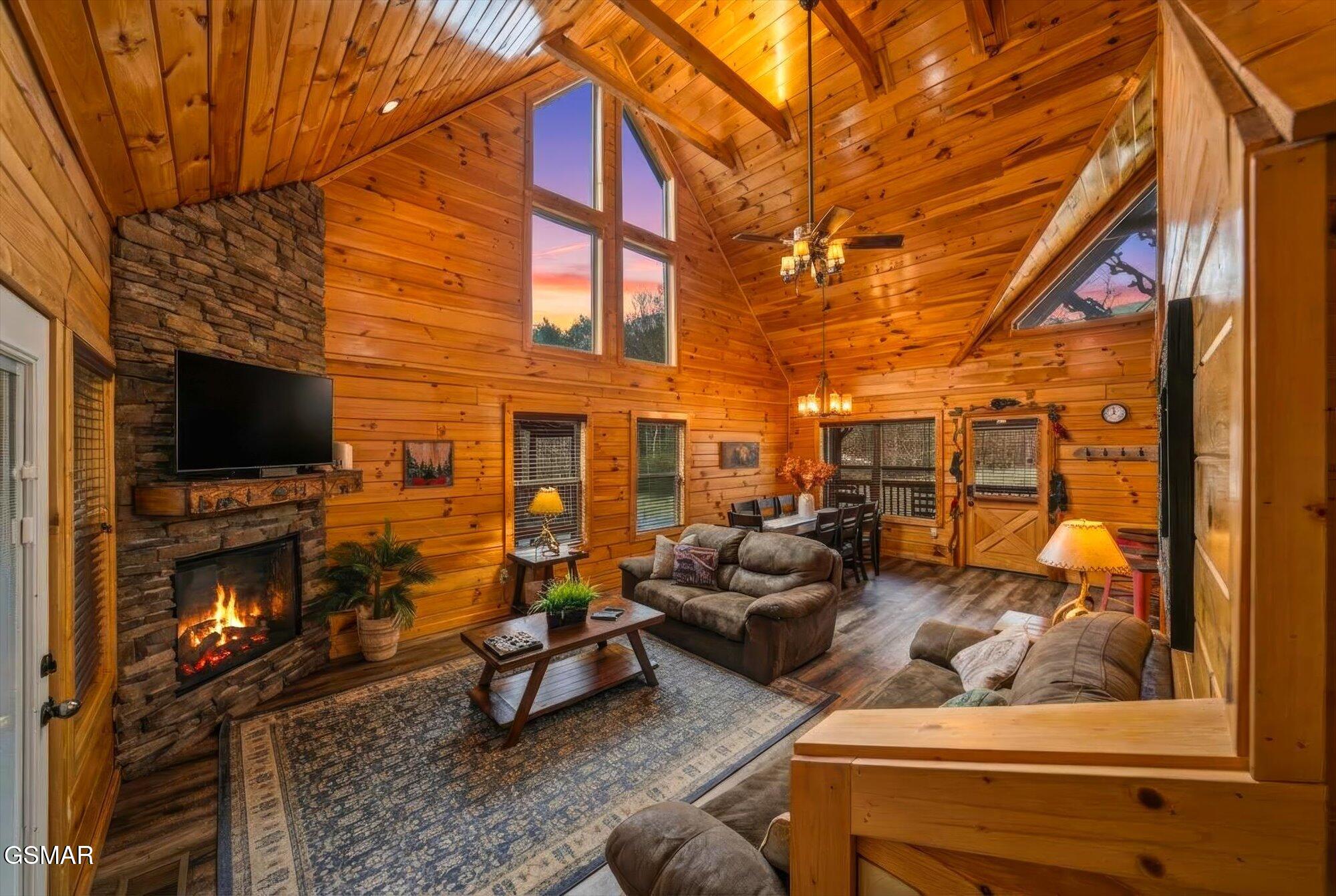 551 Blackberry Ridge Way