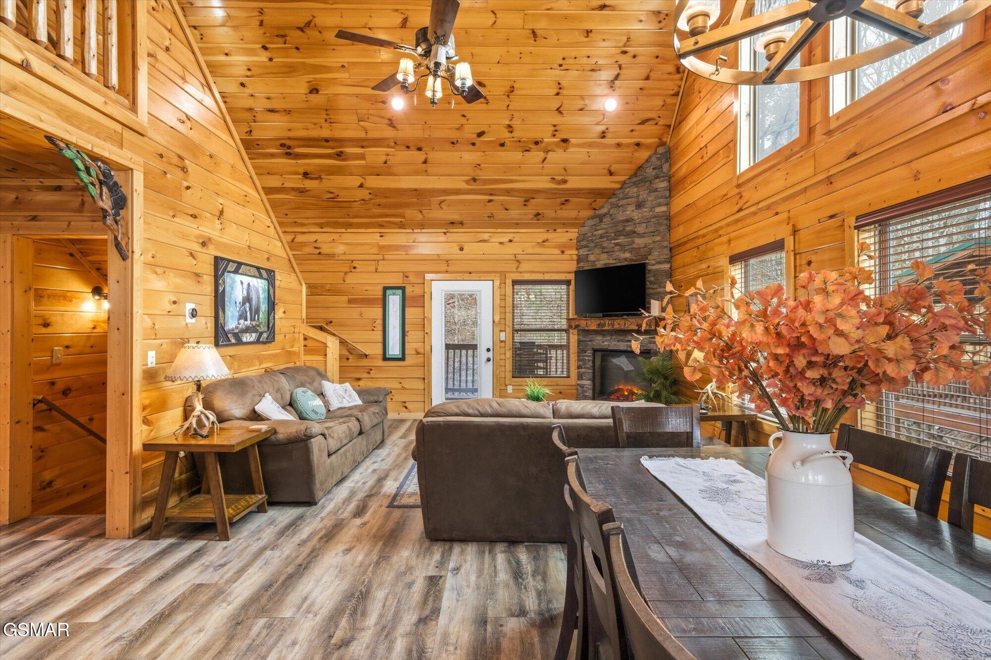 551 Blackberry Ridge Way