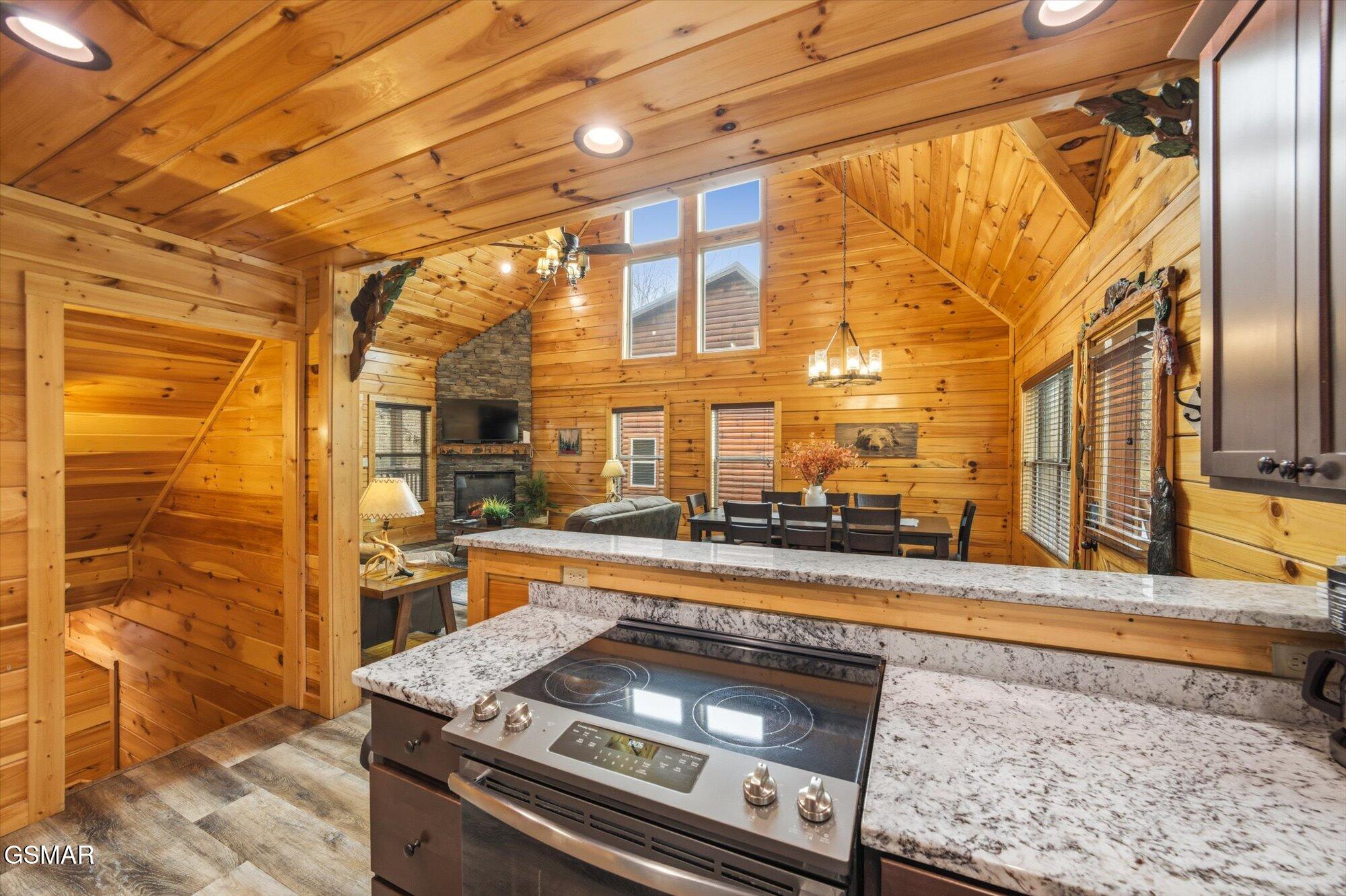 551 Blackberry Ridge Way