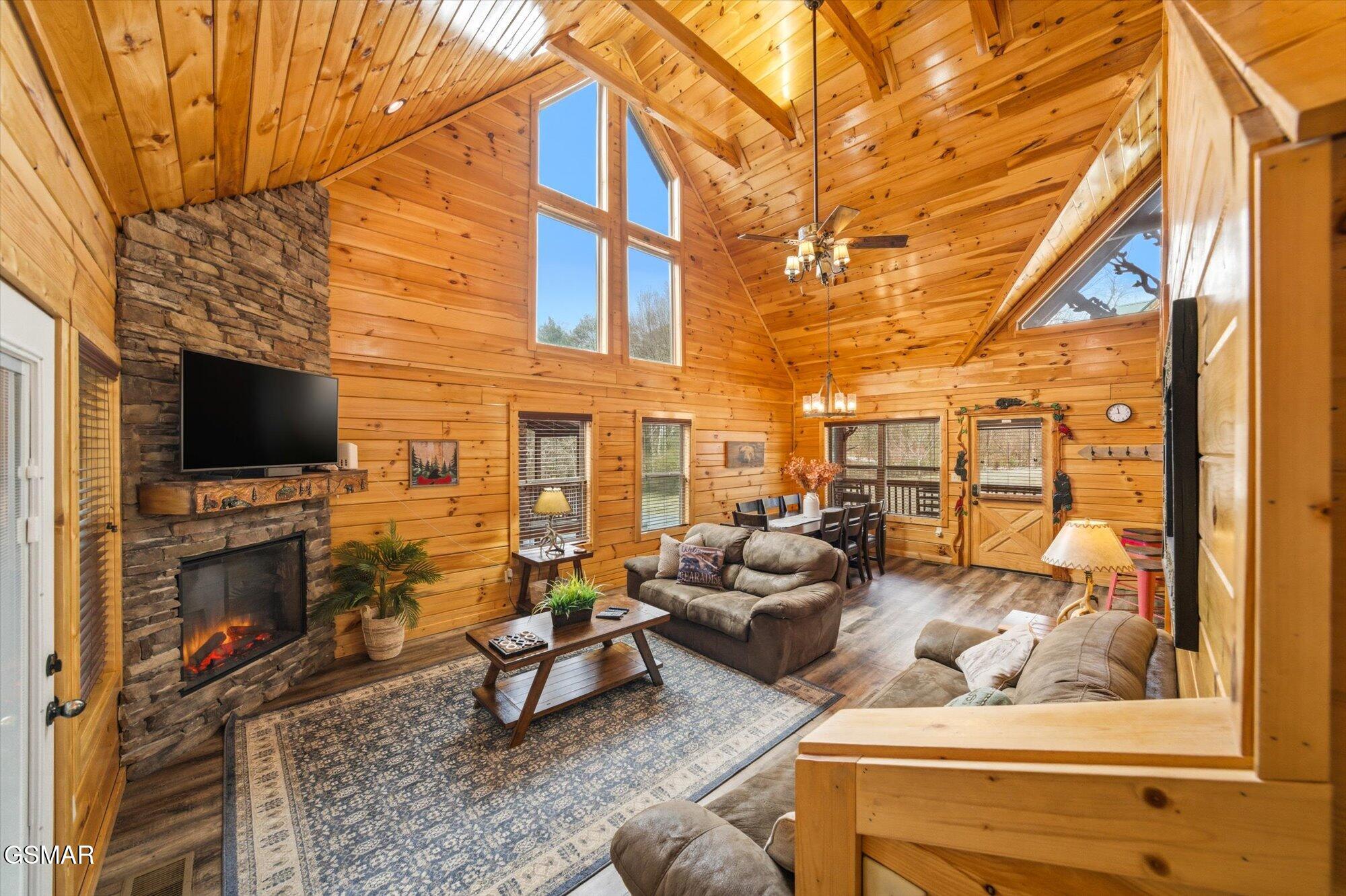 551 Blackberry Ridge Way