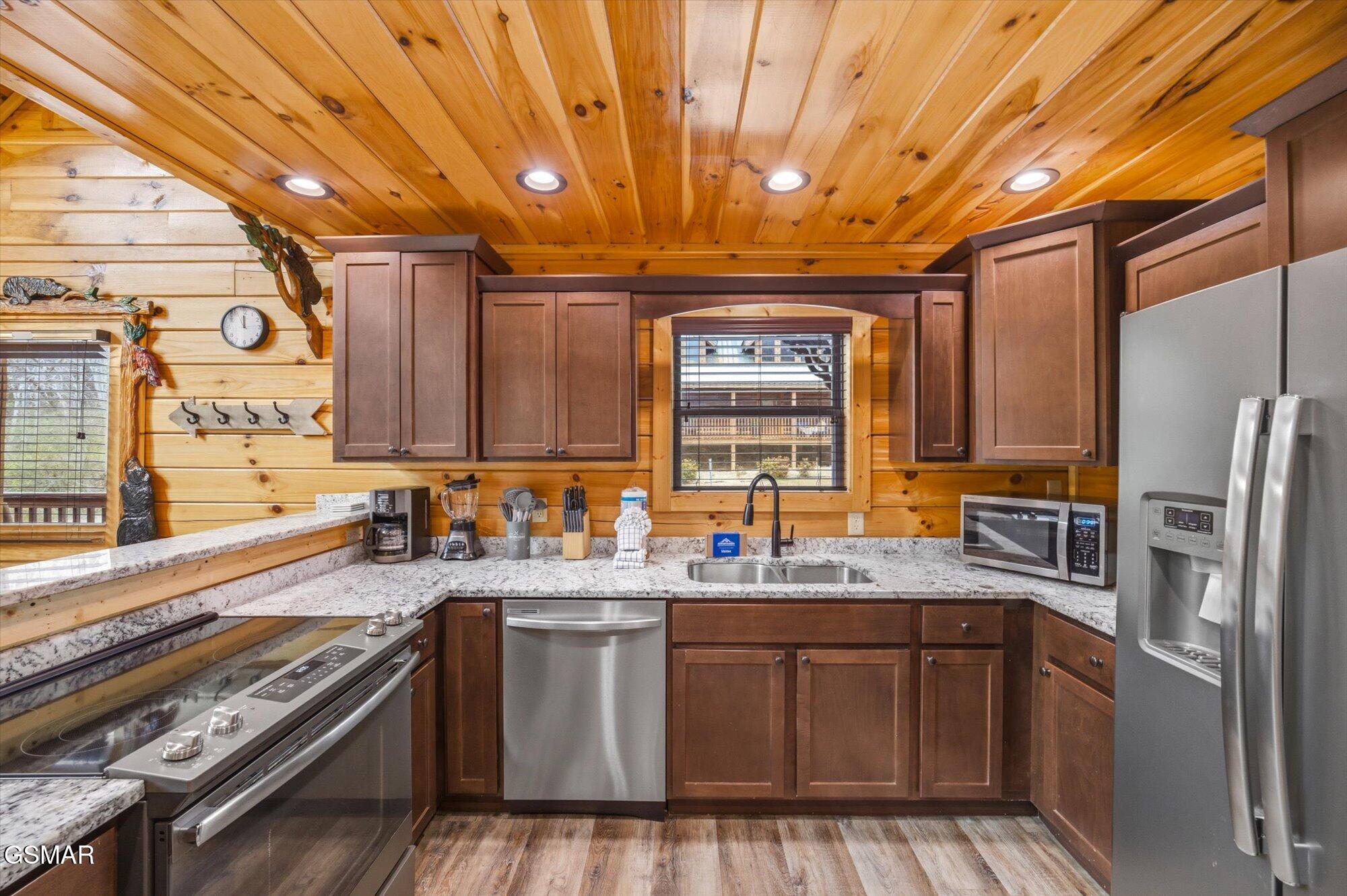 551 Blackberry Ridge Way