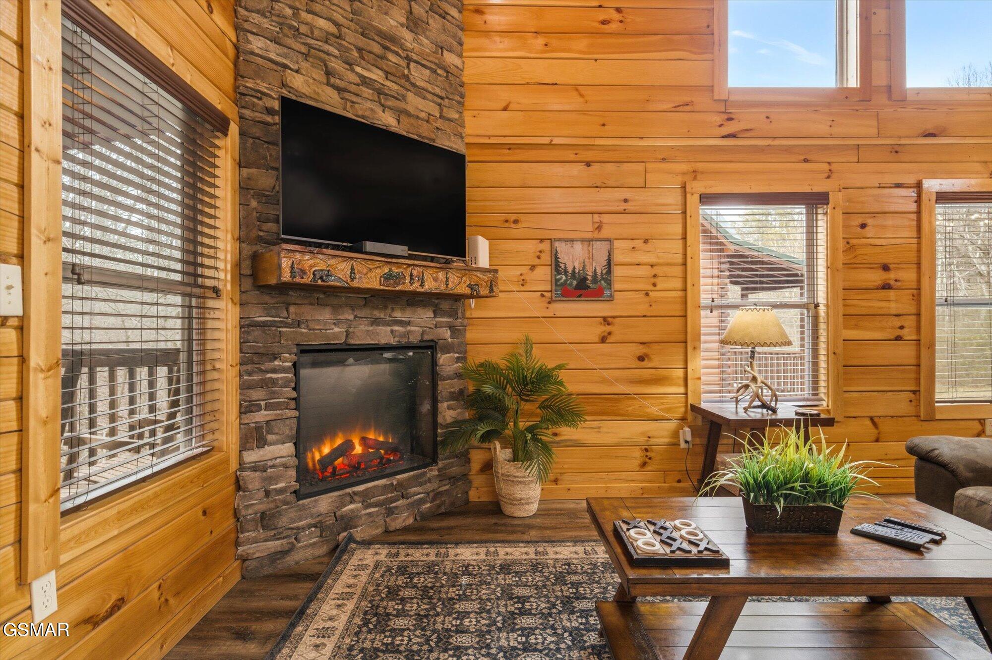 551 Blackberry Ridge Way