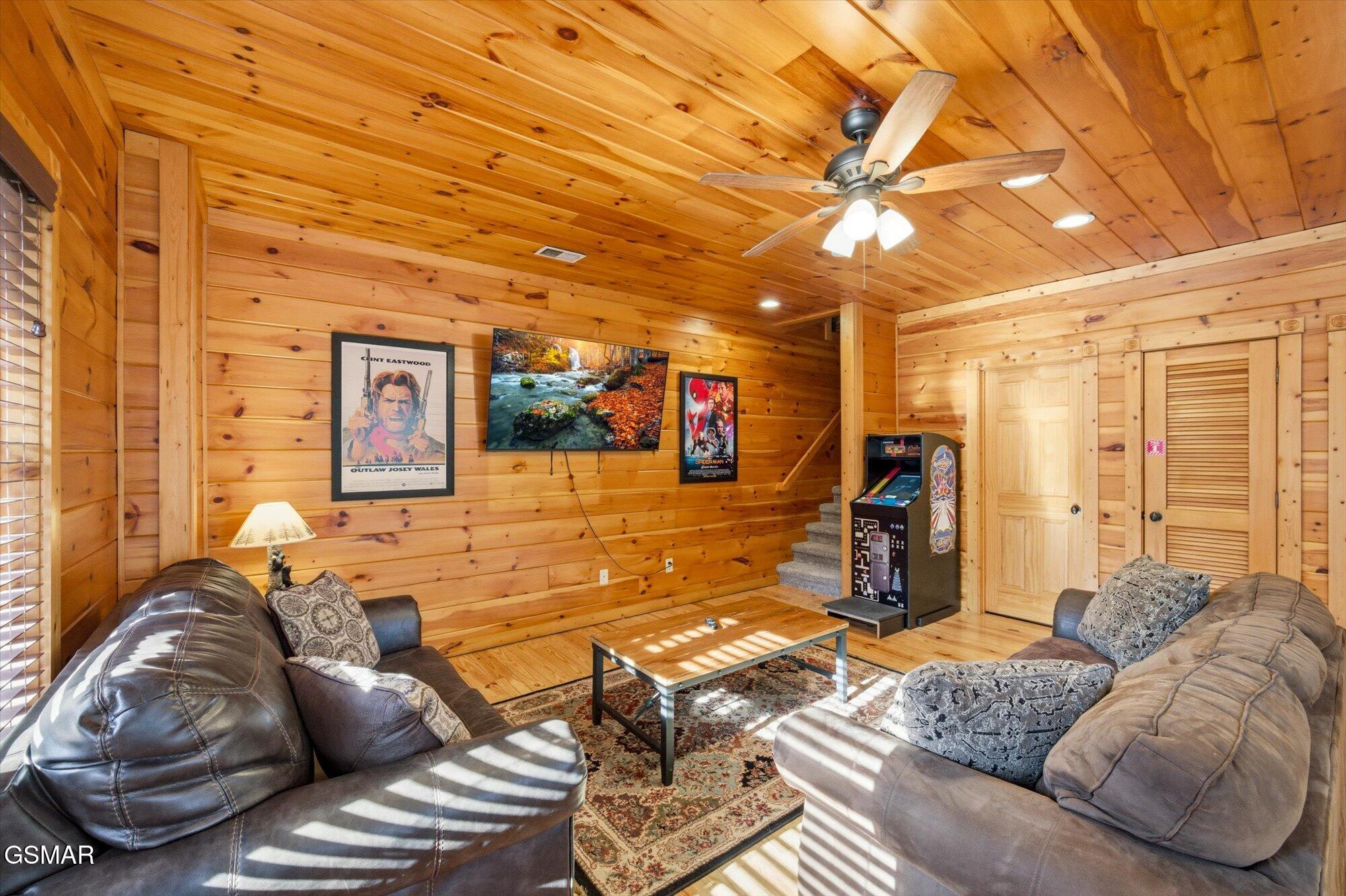 625 Gatlinburg Falls Way