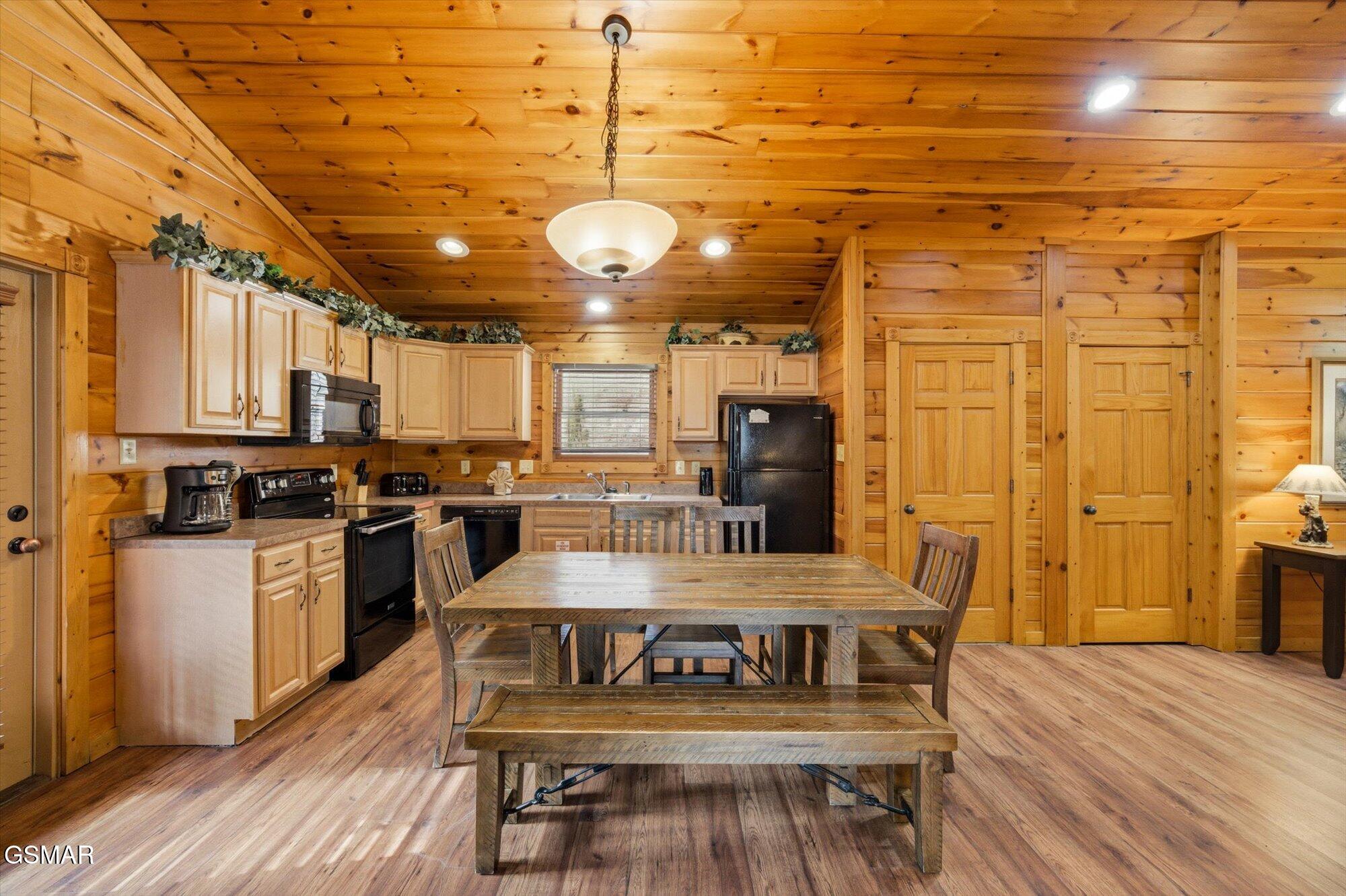 625 Gatlinburg Falls Way