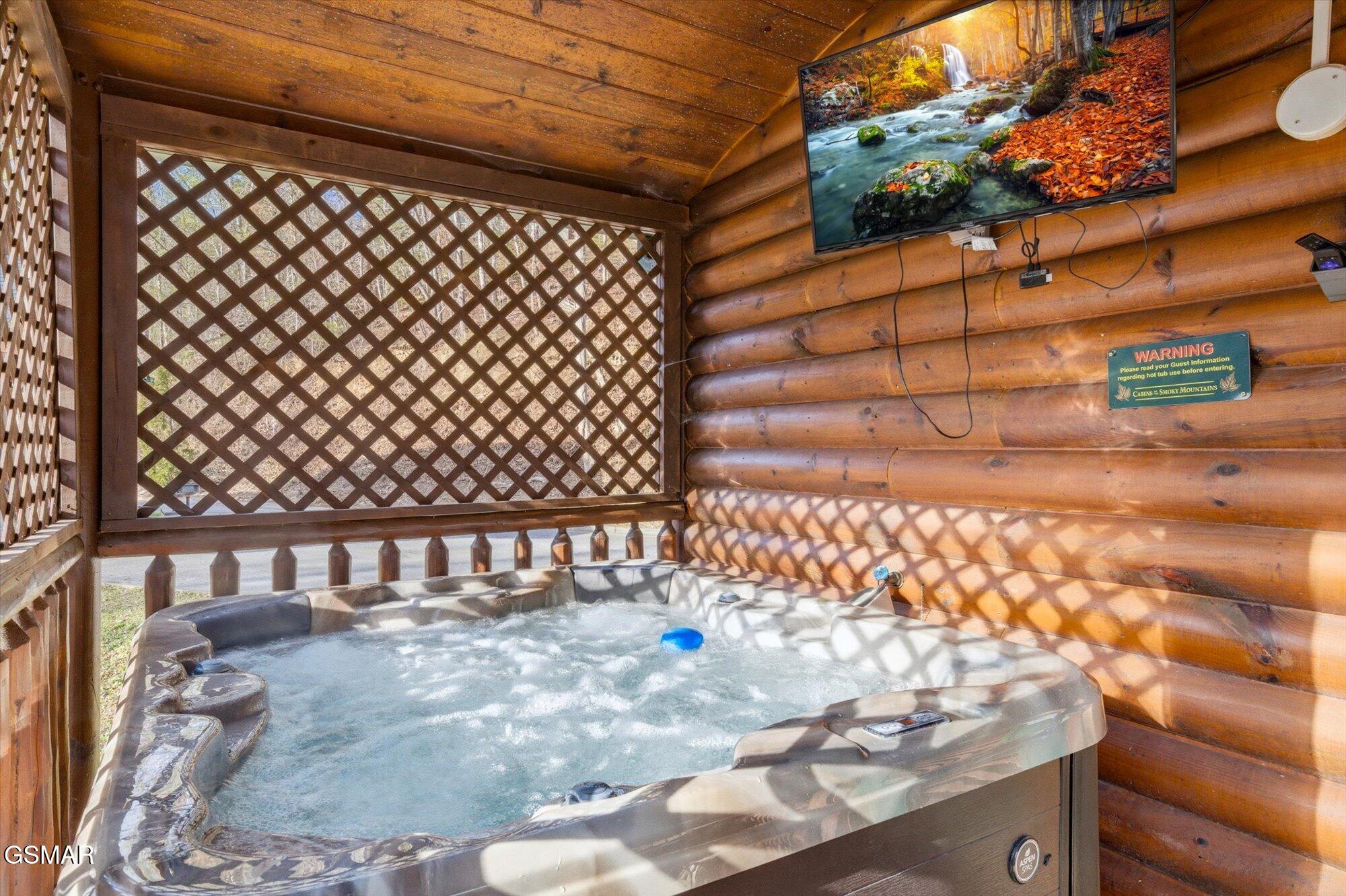 625 Gatlinburg Falls Way