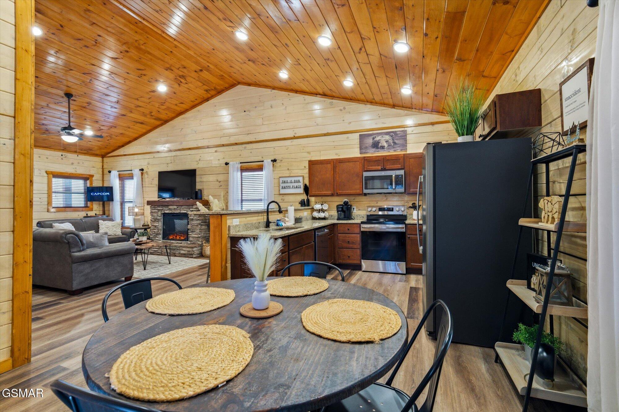 1636 Eagle Springs Road