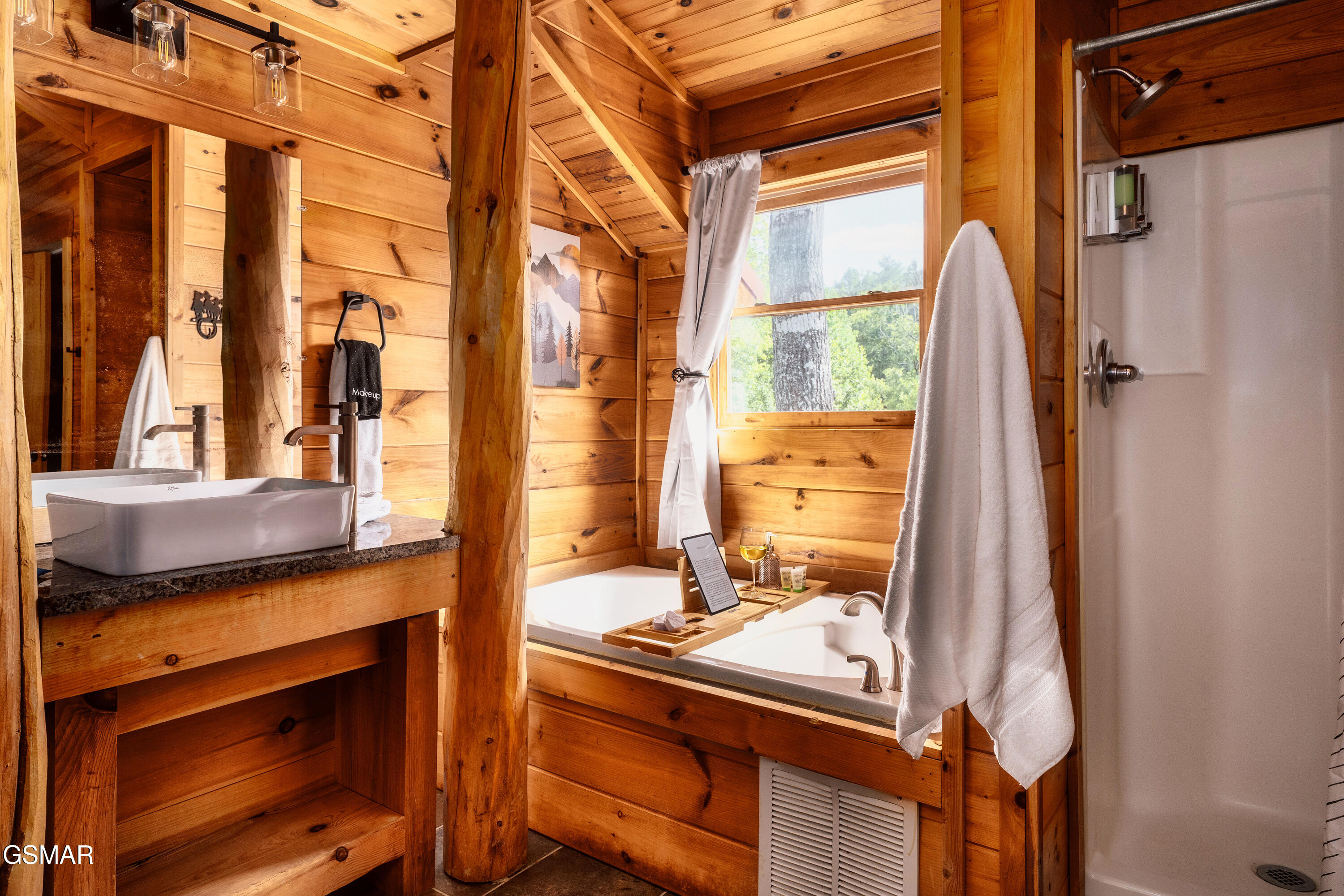 2615 Bear Crossing Way