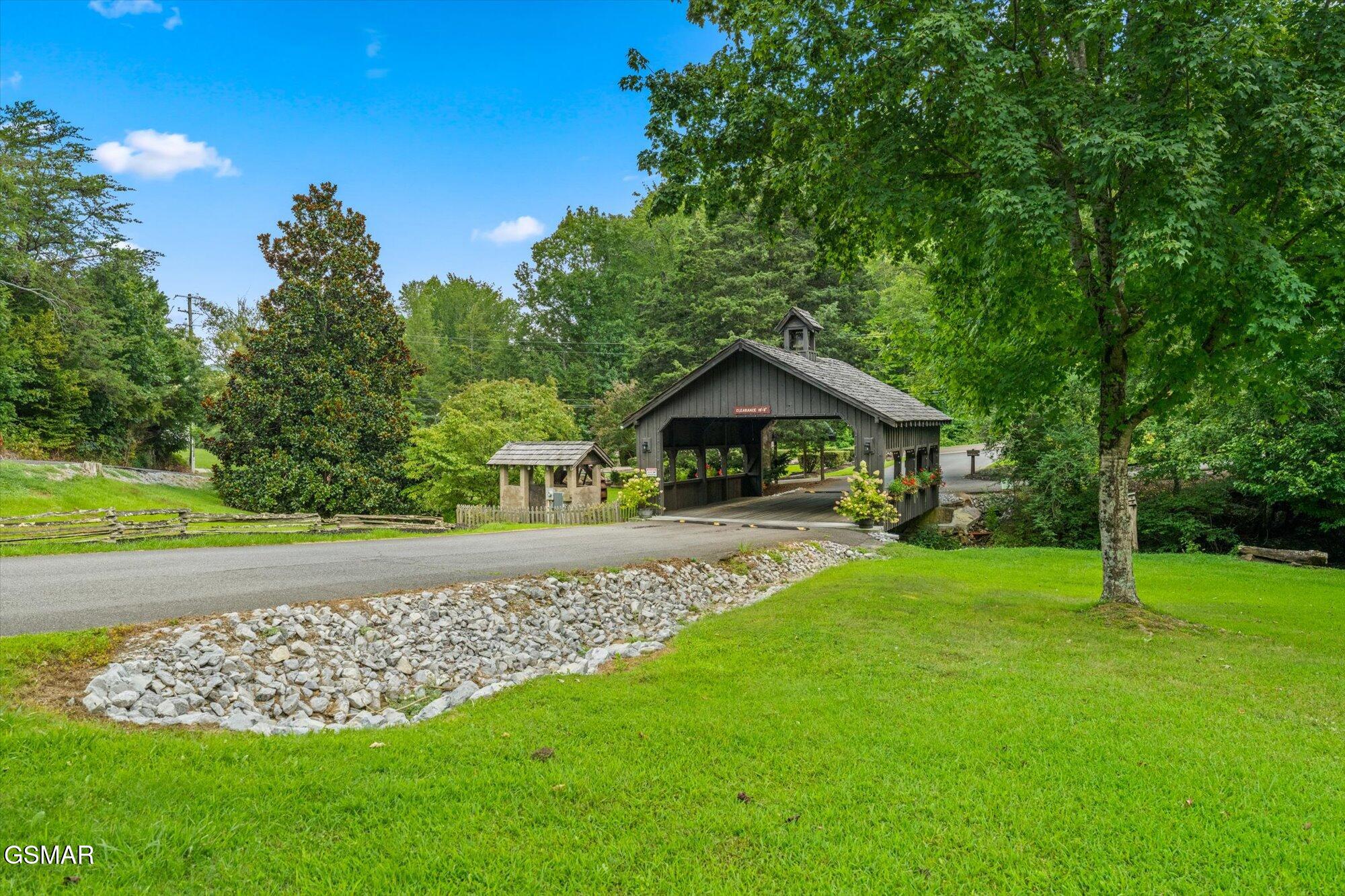 2615 Bear Crossing Way