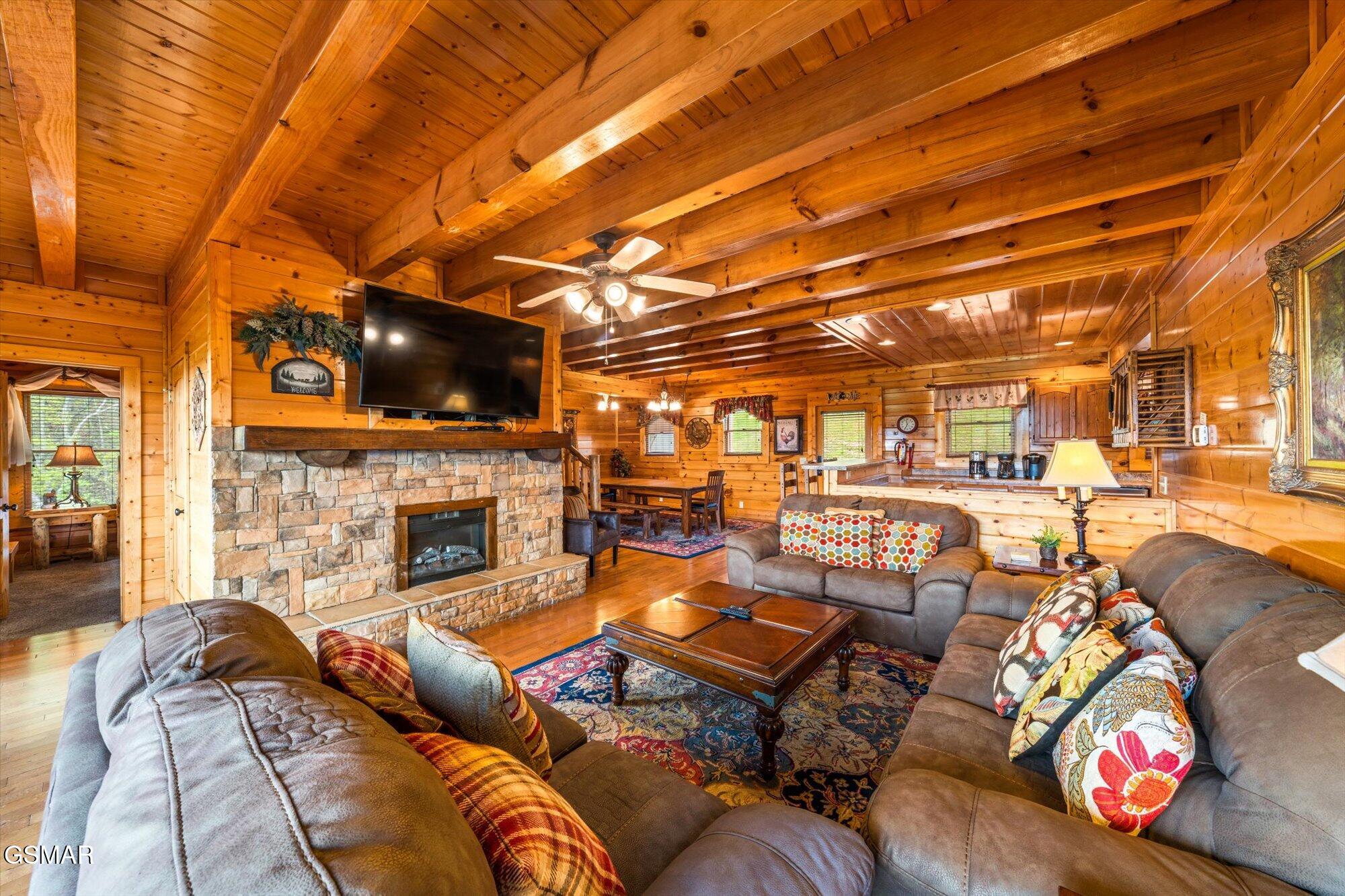 2722 Mountain Preserve Drive