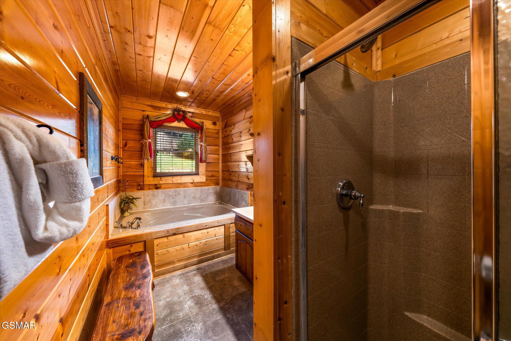 2722 Mountain Preserve Drive
