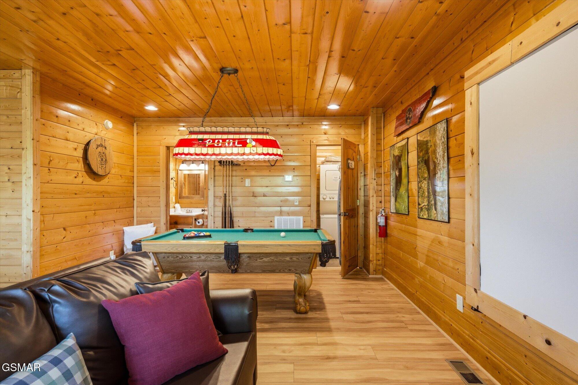 2809 White Oak Ridge Lane