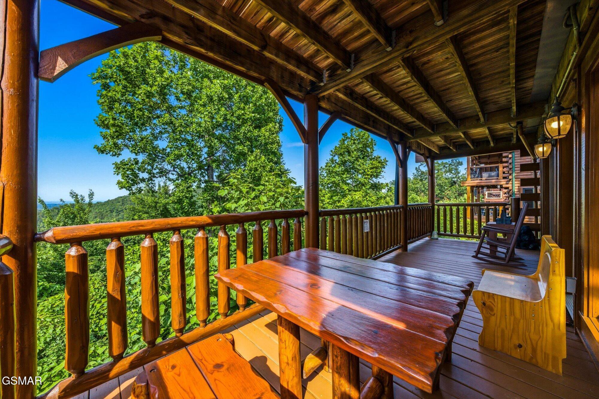 2809 White Oak Ridge Lane