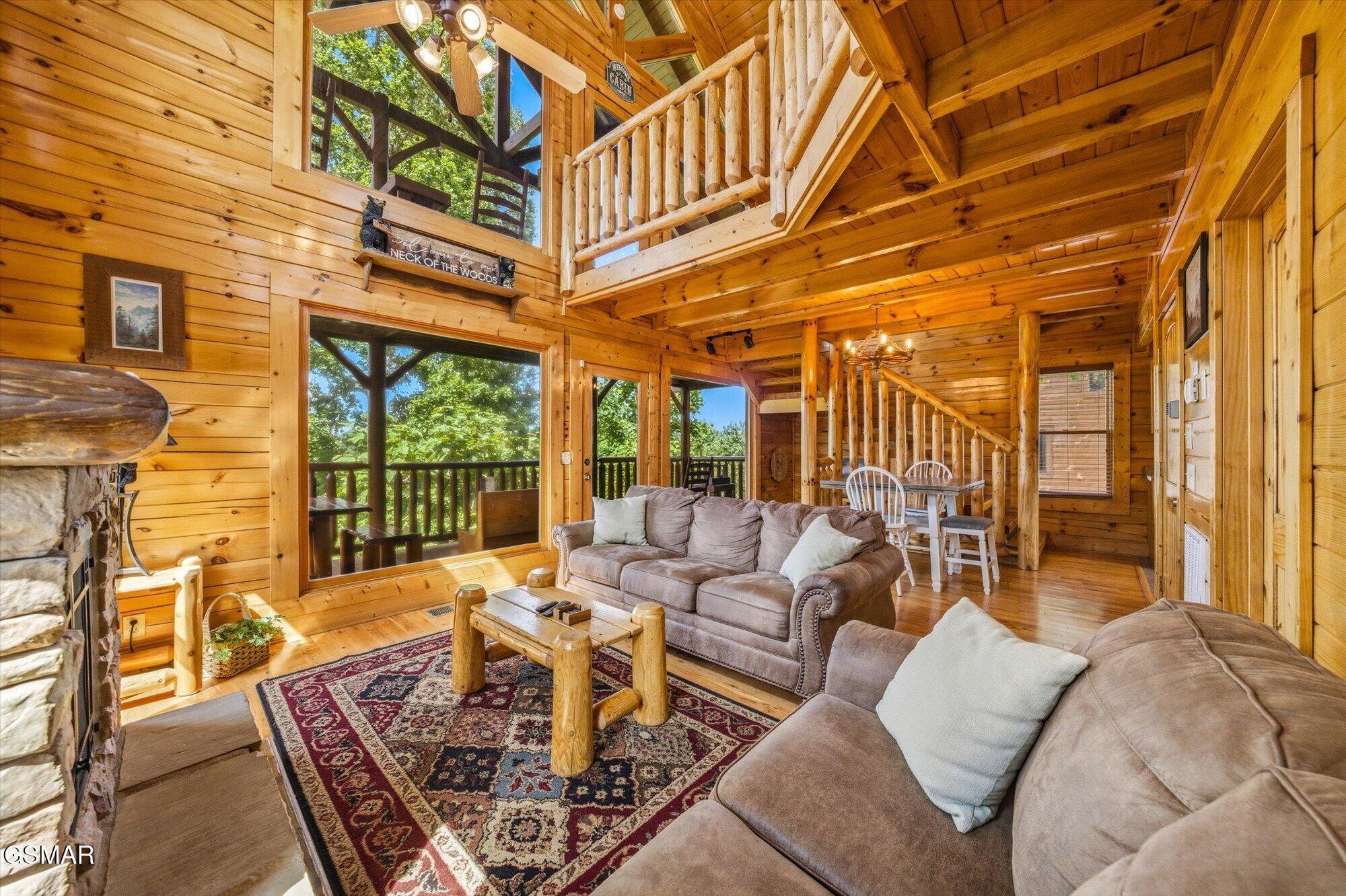 2809 White Oak Ridge Lane