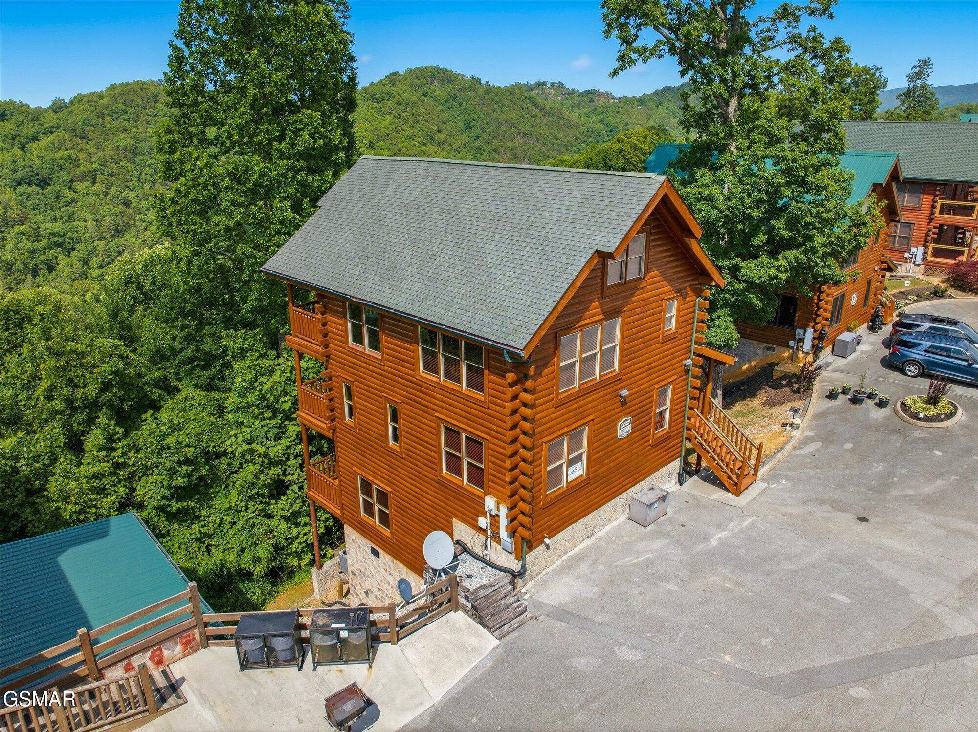 2809 White Oak Ridge Lane