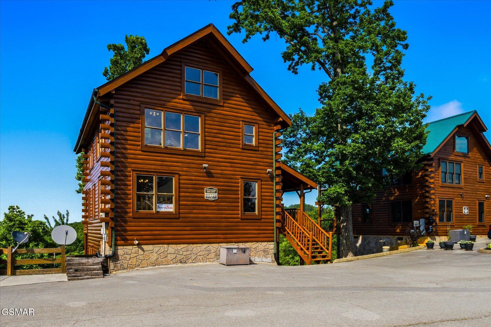 2809 White Oak Ridge Lane