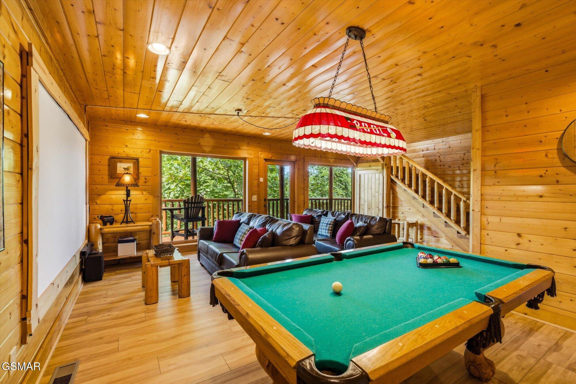 2809 White Oak Ridge Lane