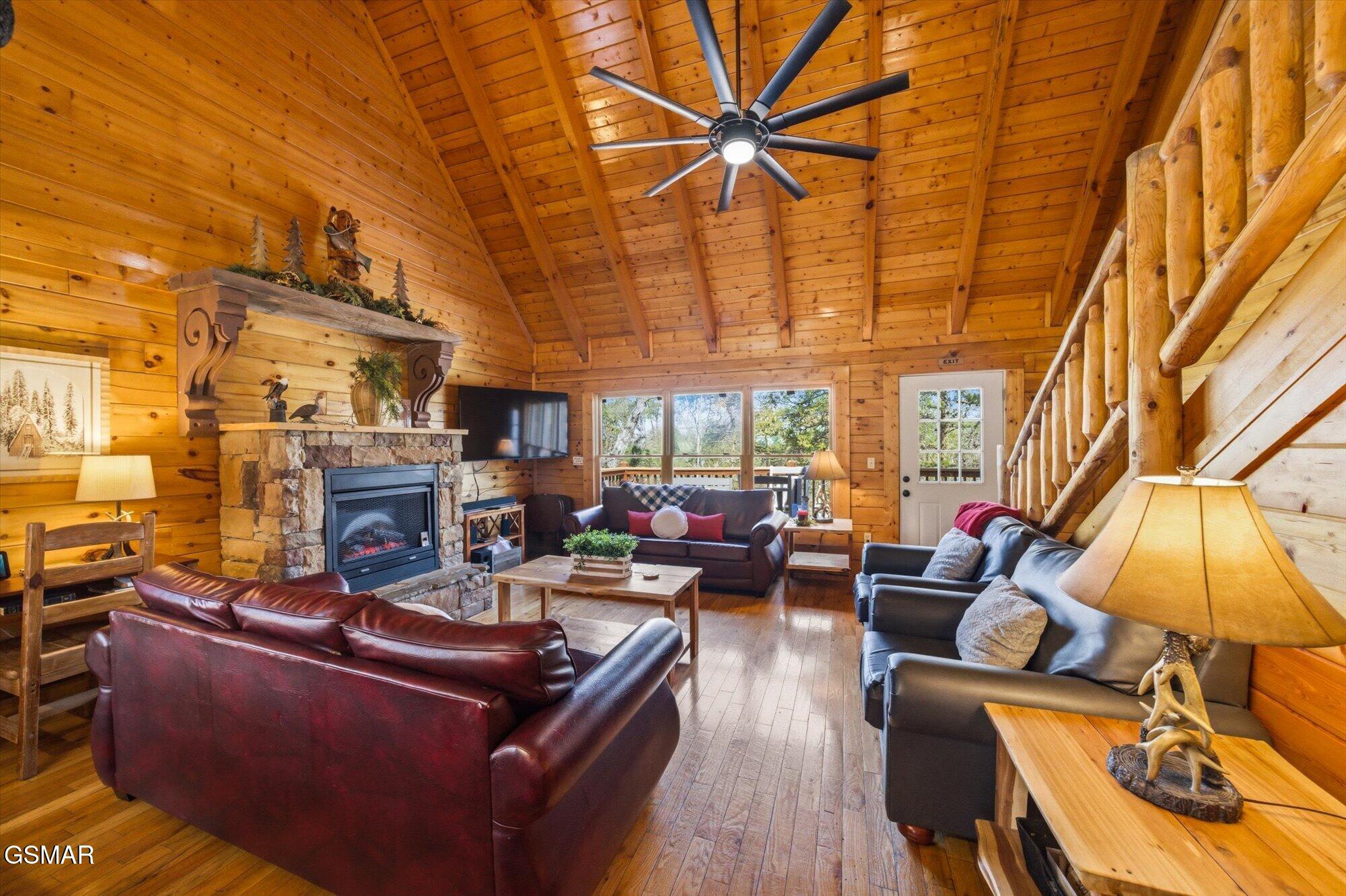 741 Chickasaw Gap Way