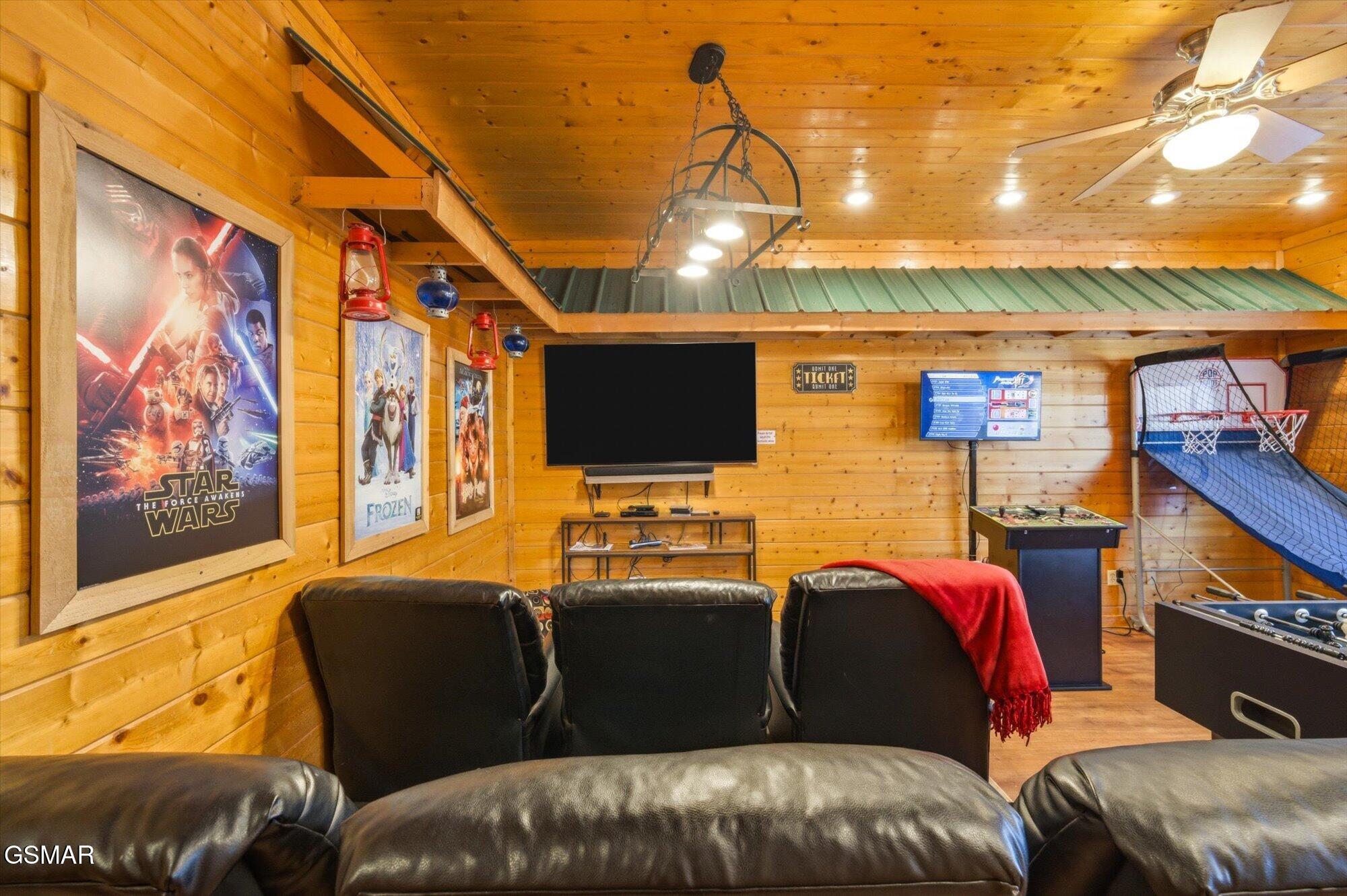 741 Chickasaw Gap Way