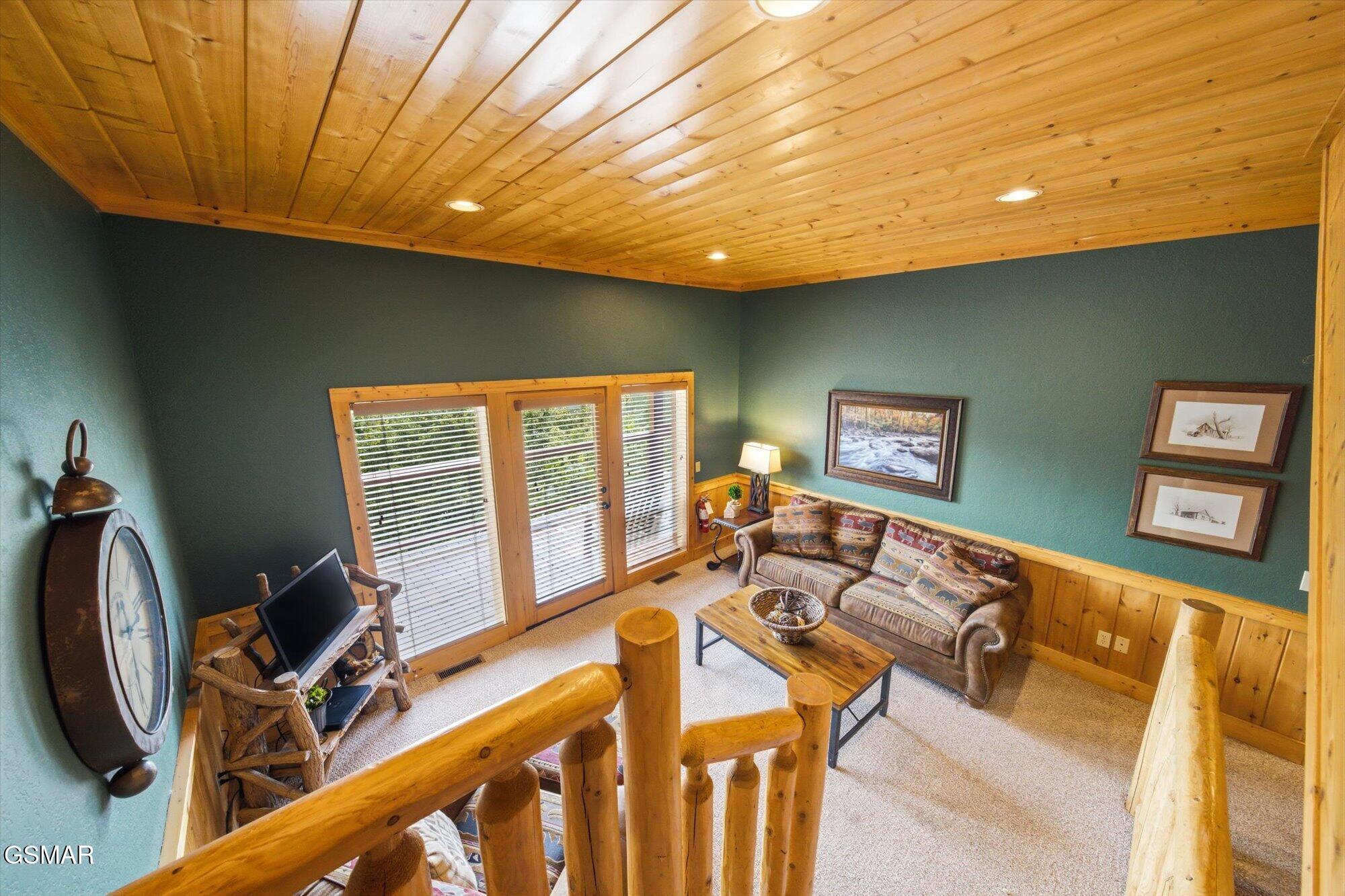 914 Black Bear Cub Way