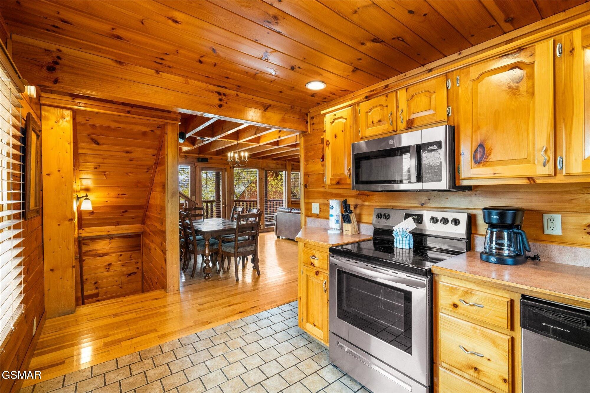 2305 Rand Road