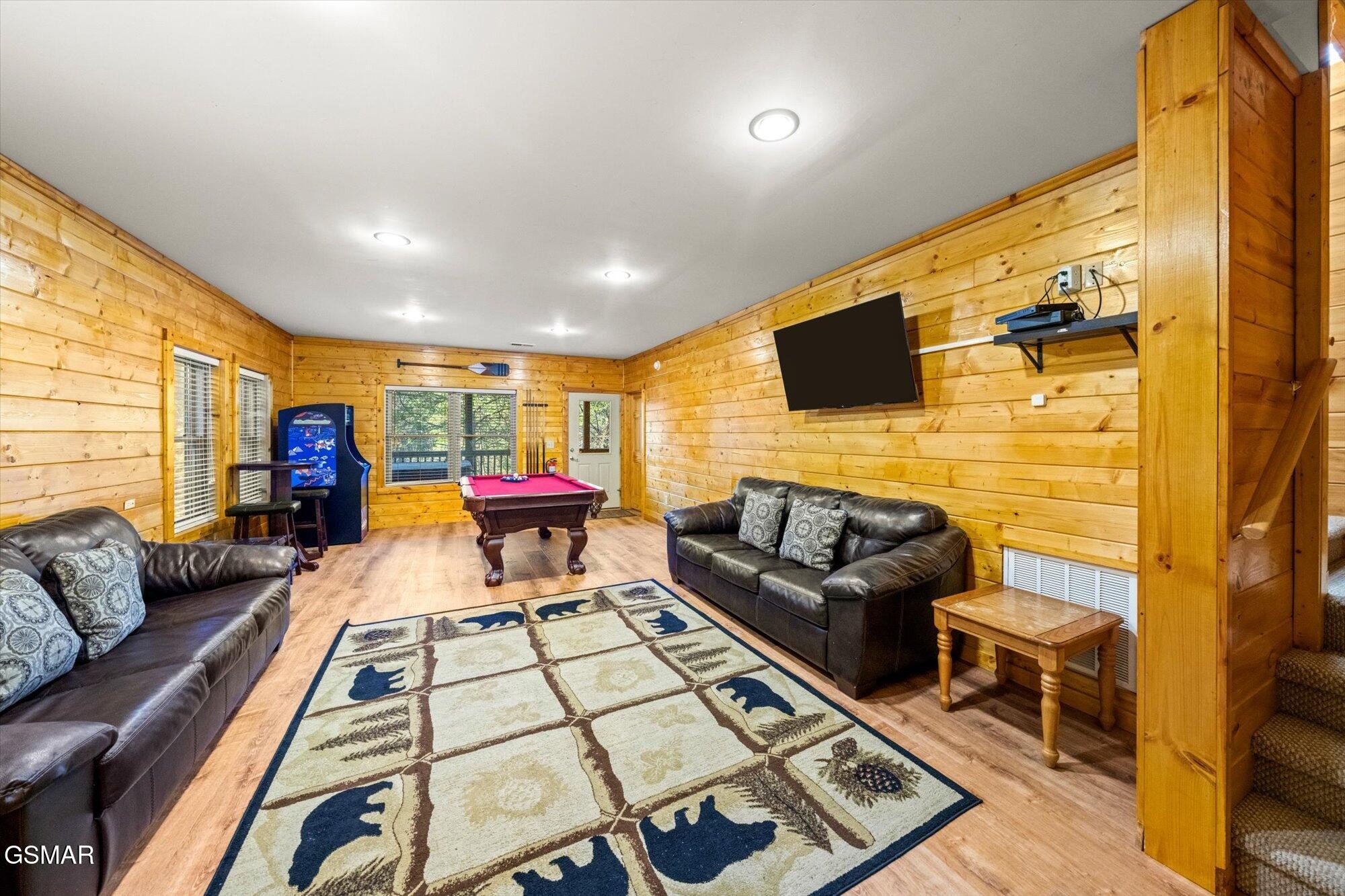 3212 Steeple Way